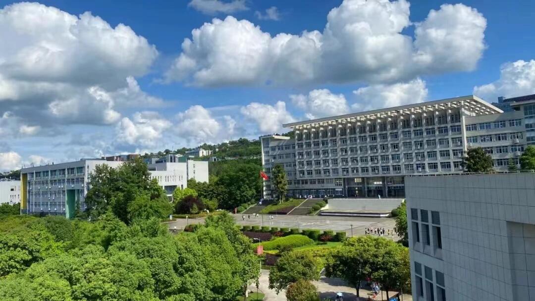 避雷,三峡医专!