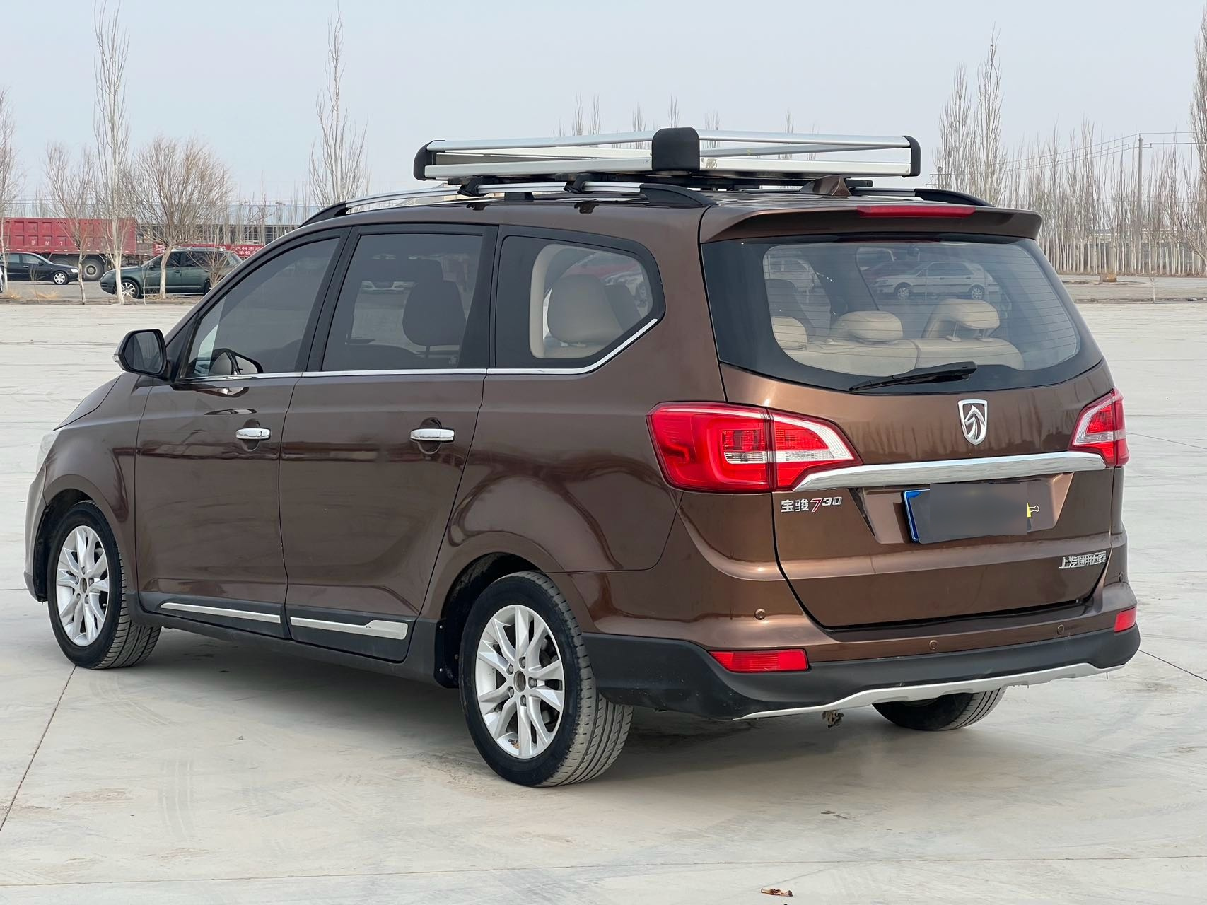 2016年宝骏730小商务车,7座,1.