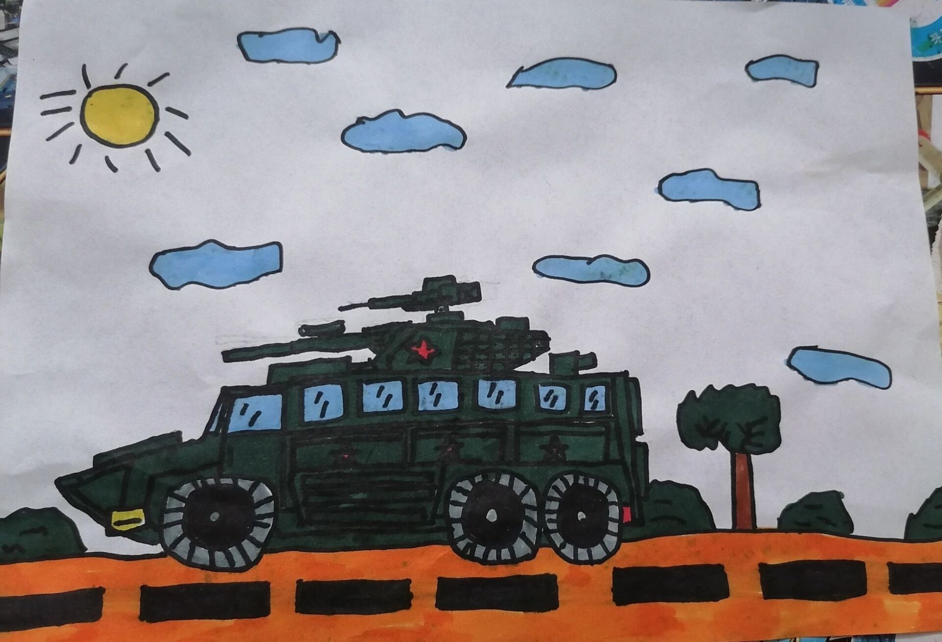 儿子的作品:装甲车简笔画
