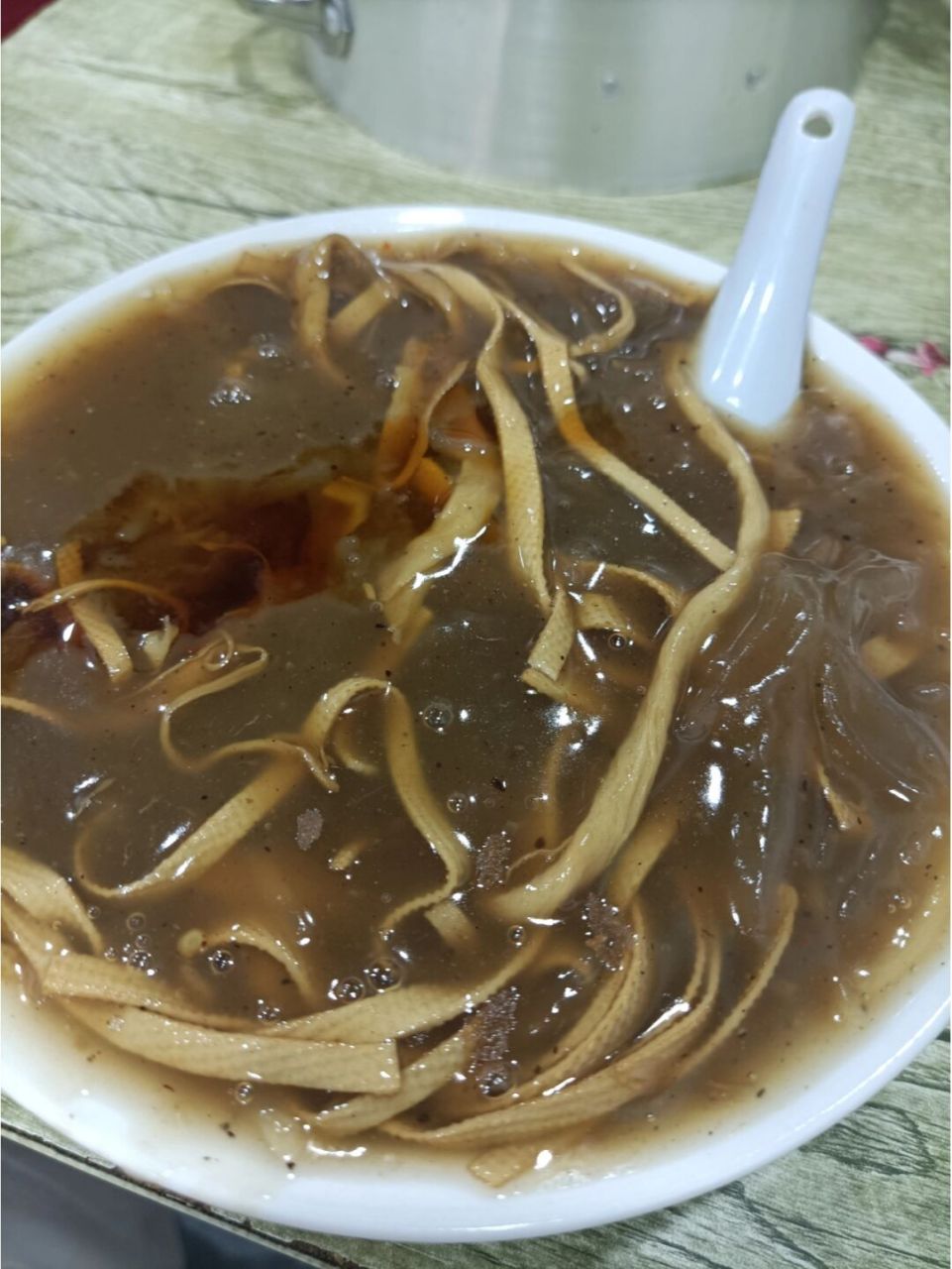 一怪认为,按名气排序,"马糊"是阜阳稀汤类小吃排在第二位的.