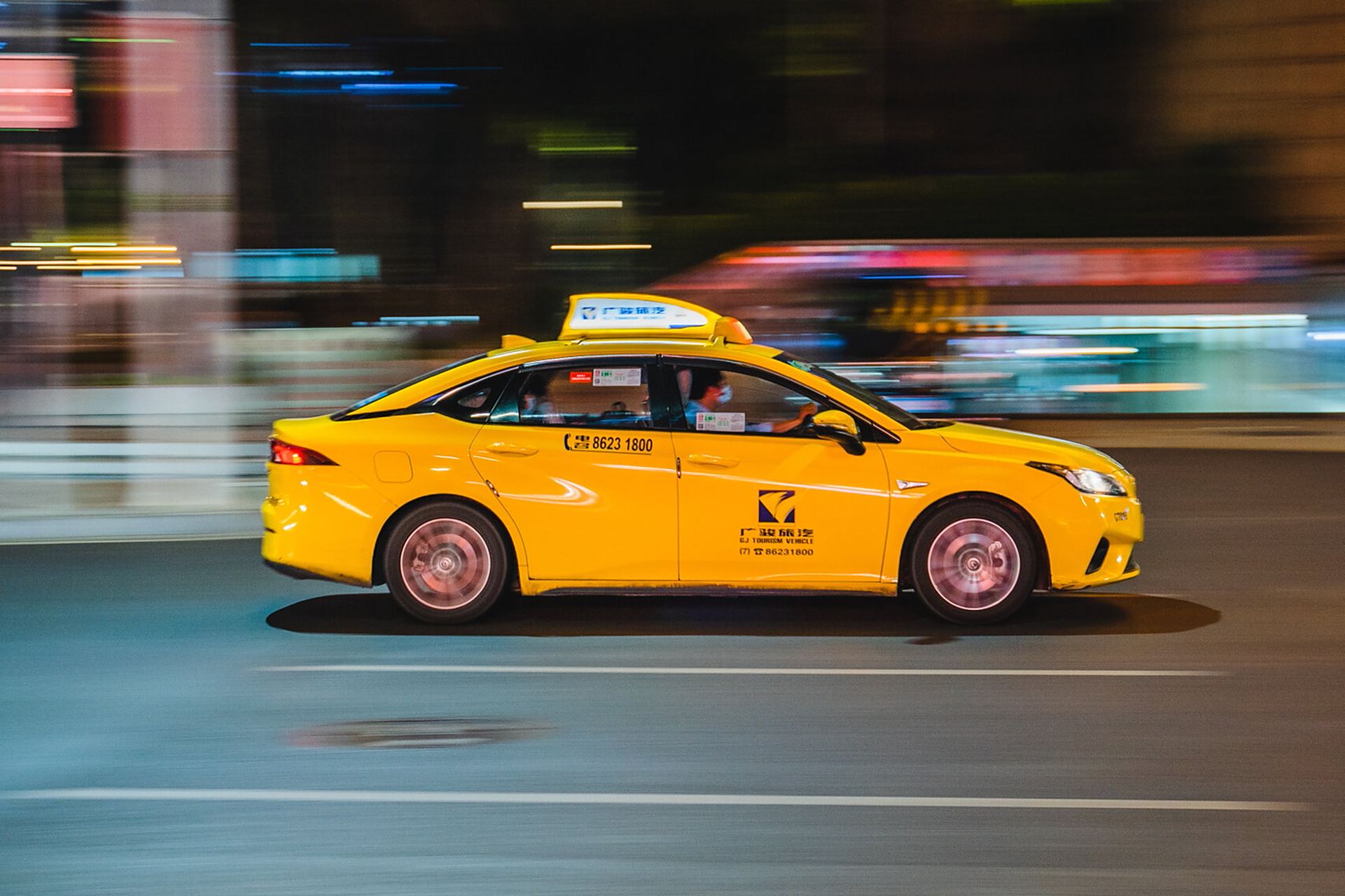 追焦摄影 | 的士战队 广州出租车的颜色是彩虹系96