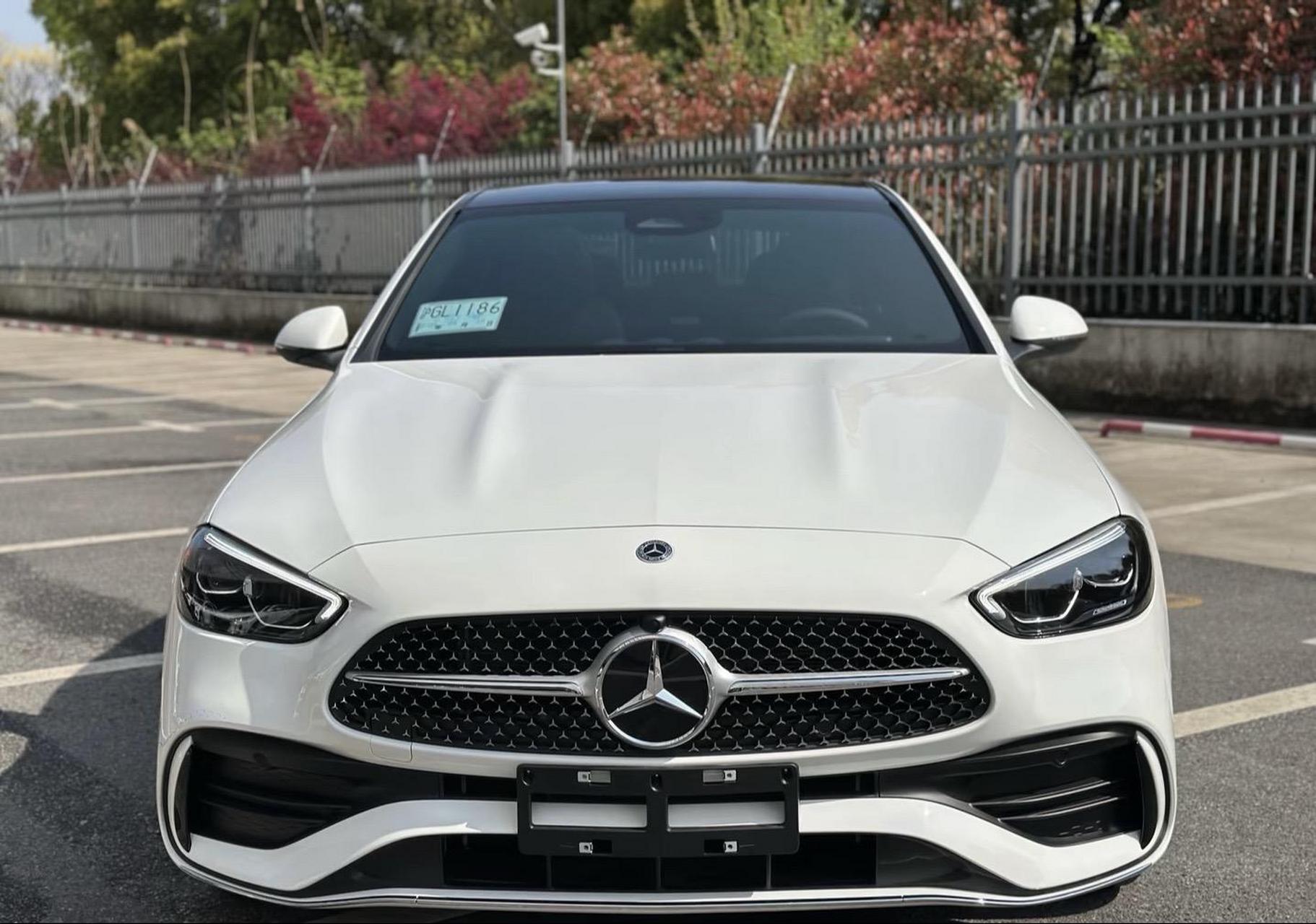 最新拿下两台2024款奔驰c260l运动版,全新车 二十多公里 1.