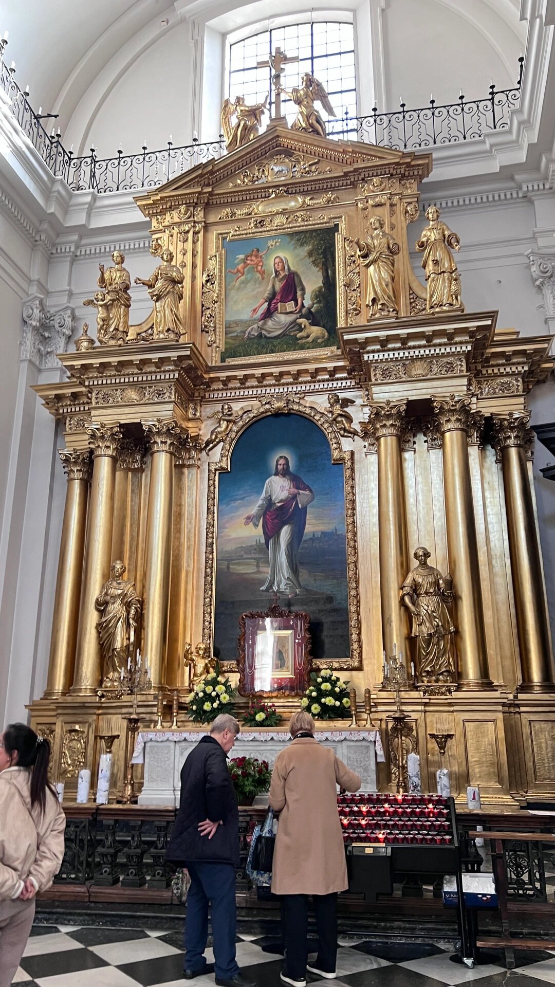 实拍波兰华沙圣十字教堂-肖邦心脏埋葬之地