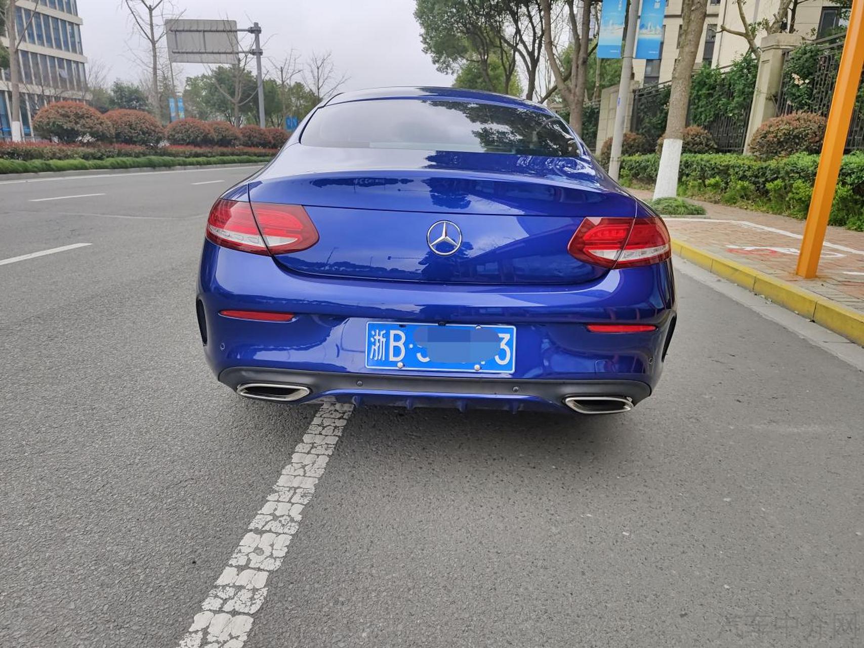 奔驰c200进口双门轿跑 售价:15.