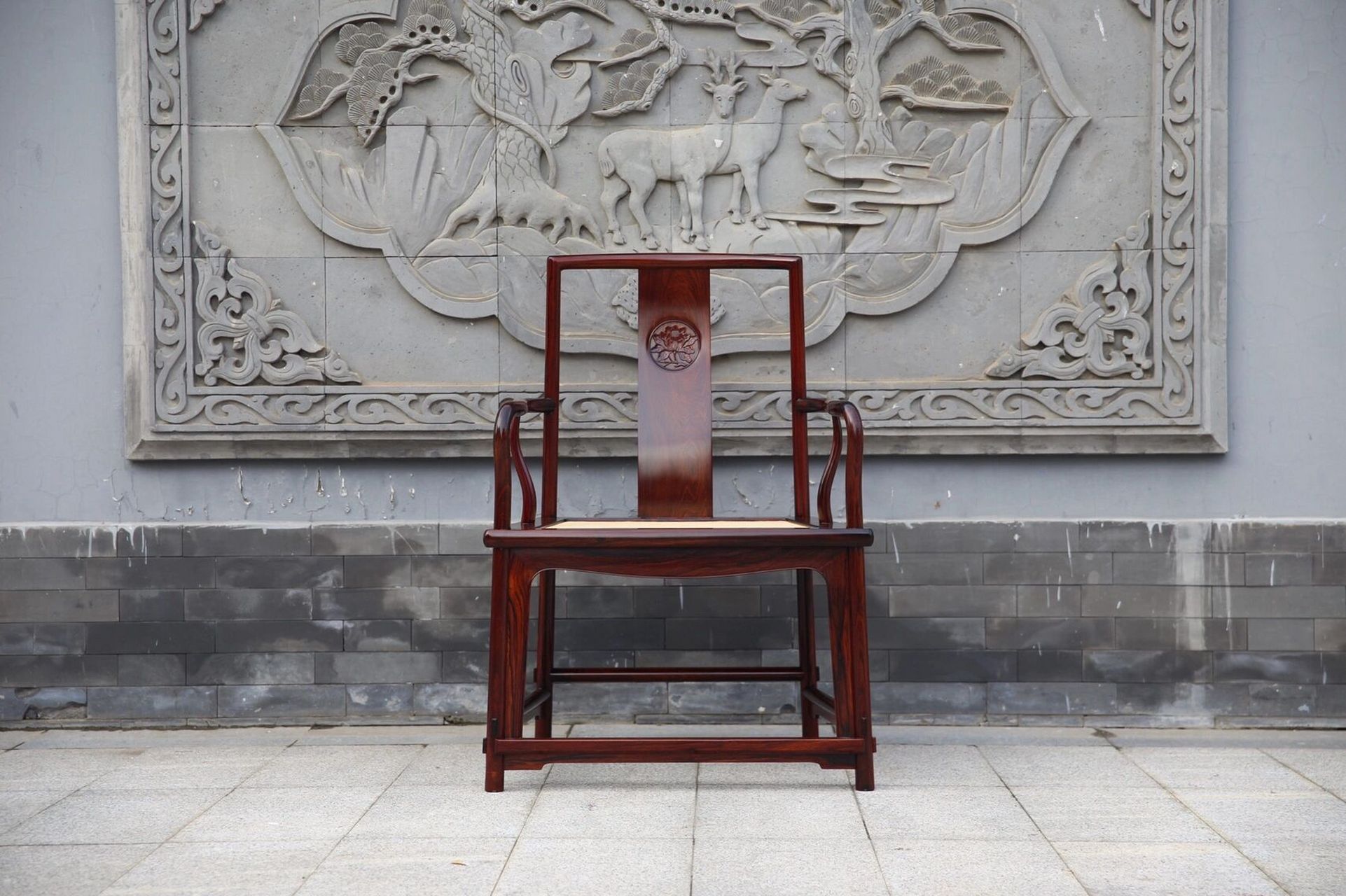 扇面形官帽椅 扇面形南官帽椅 原款实物:紫檀前宽75.