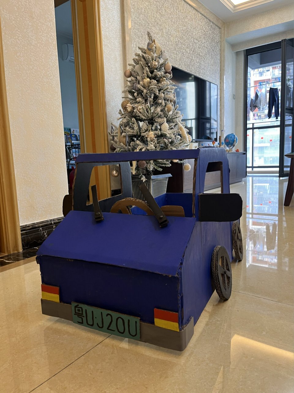 幼儿园手工 纸箱汽车diy 9407 用废弃纸箱,快递箱子做手工汽车