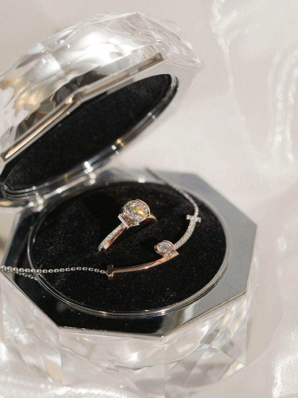 男朋友送我的情人节礼物真的好喜欢93 是周大福tmark 她他系列的