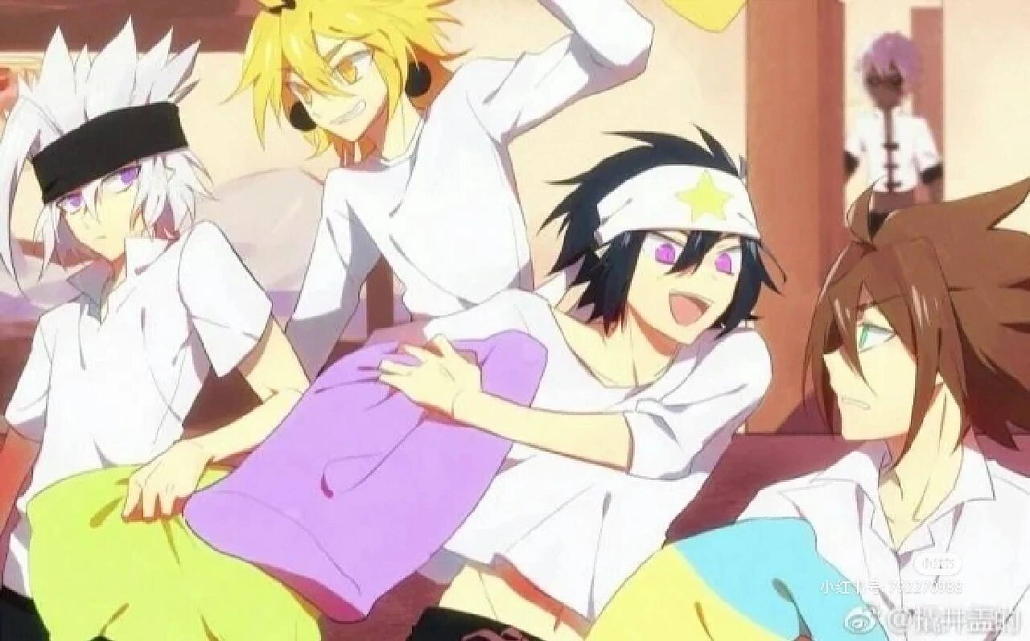 凹凸f4的宿舍生活(1) 有传闻说:凹凸学院里有四个超级帅的男生,成绩也