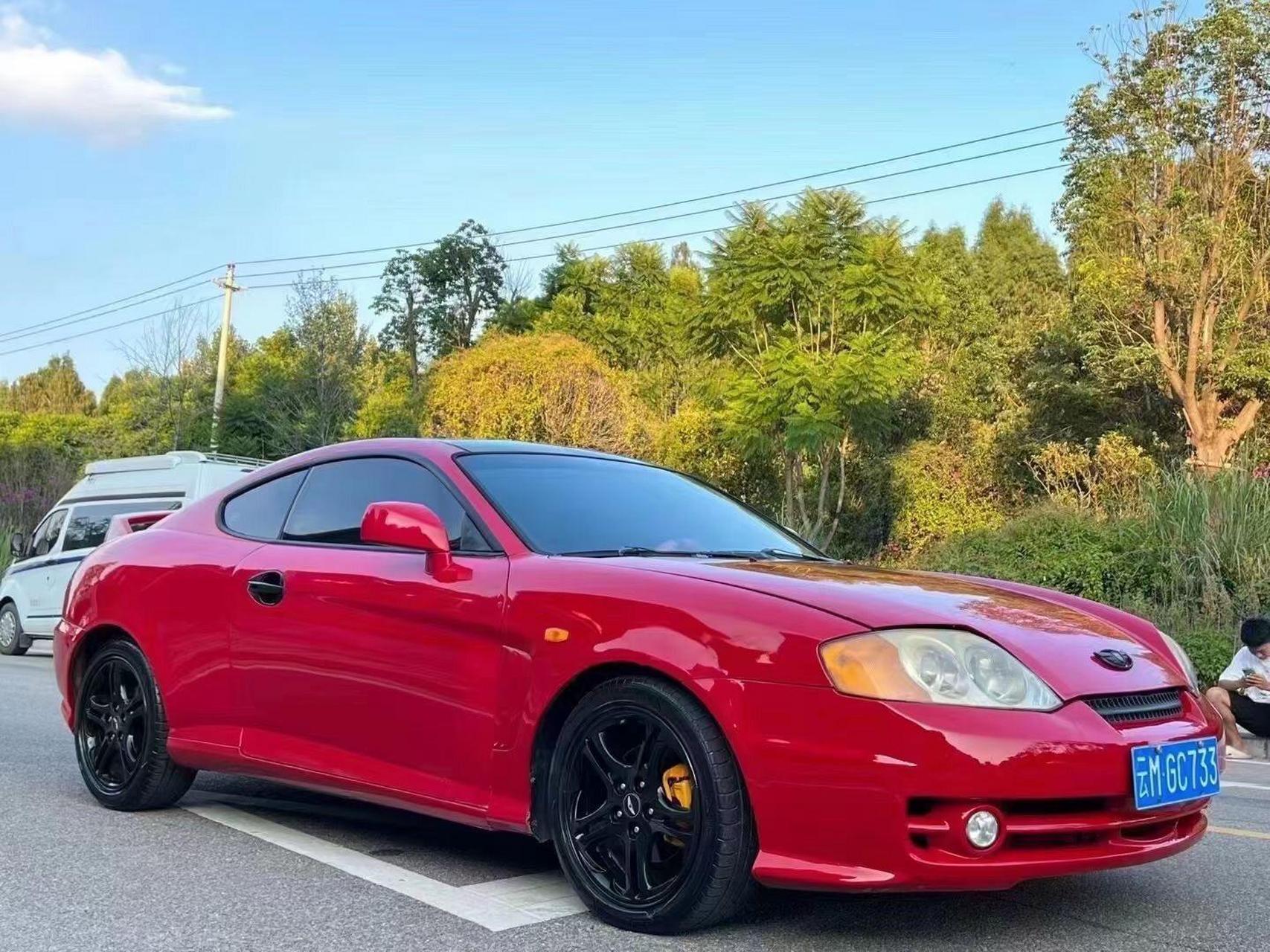 最新到店04年上牌,现代劳恩斯酷派,自动2.