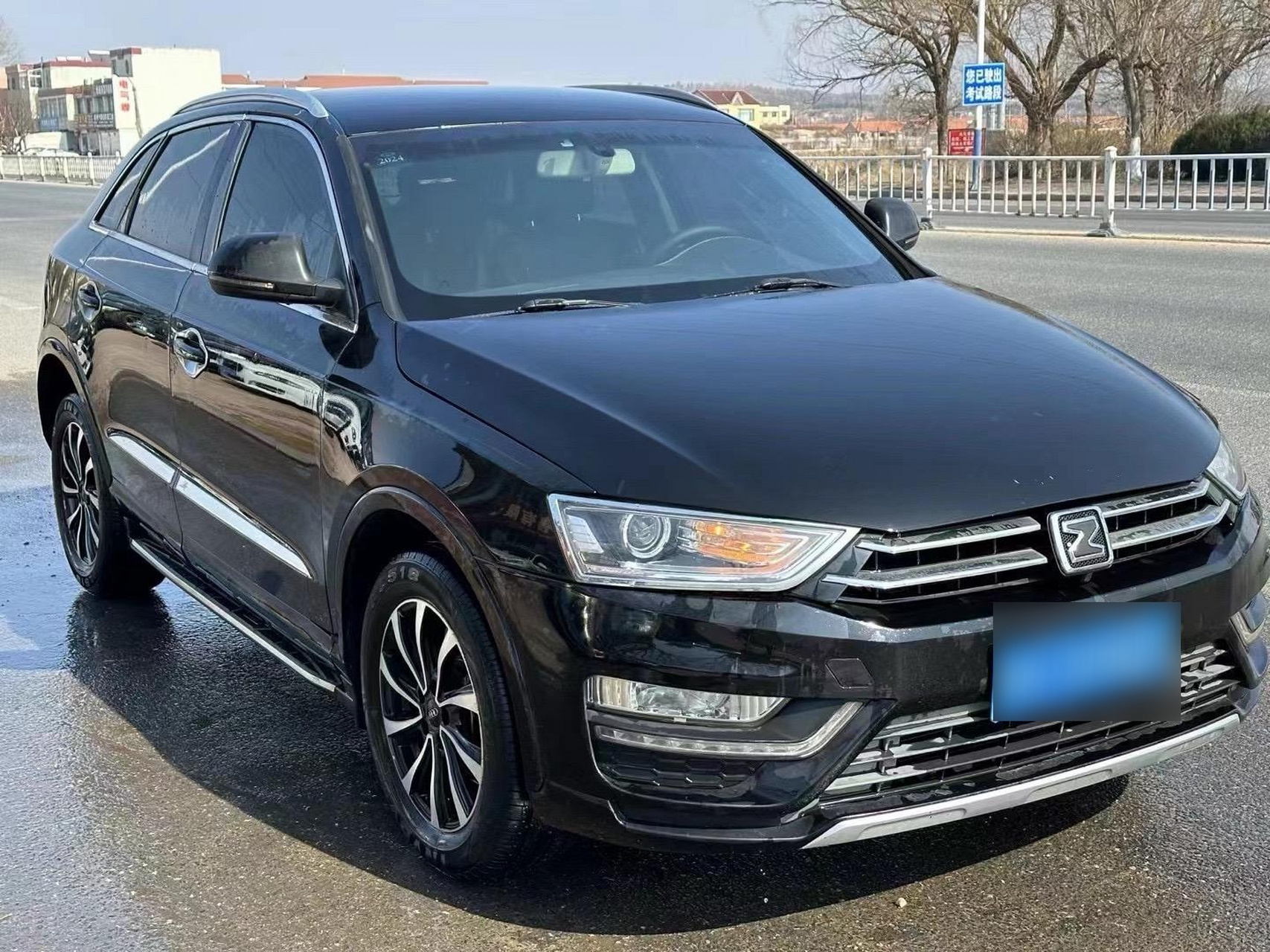 16年众泰q3,大部分原车漆