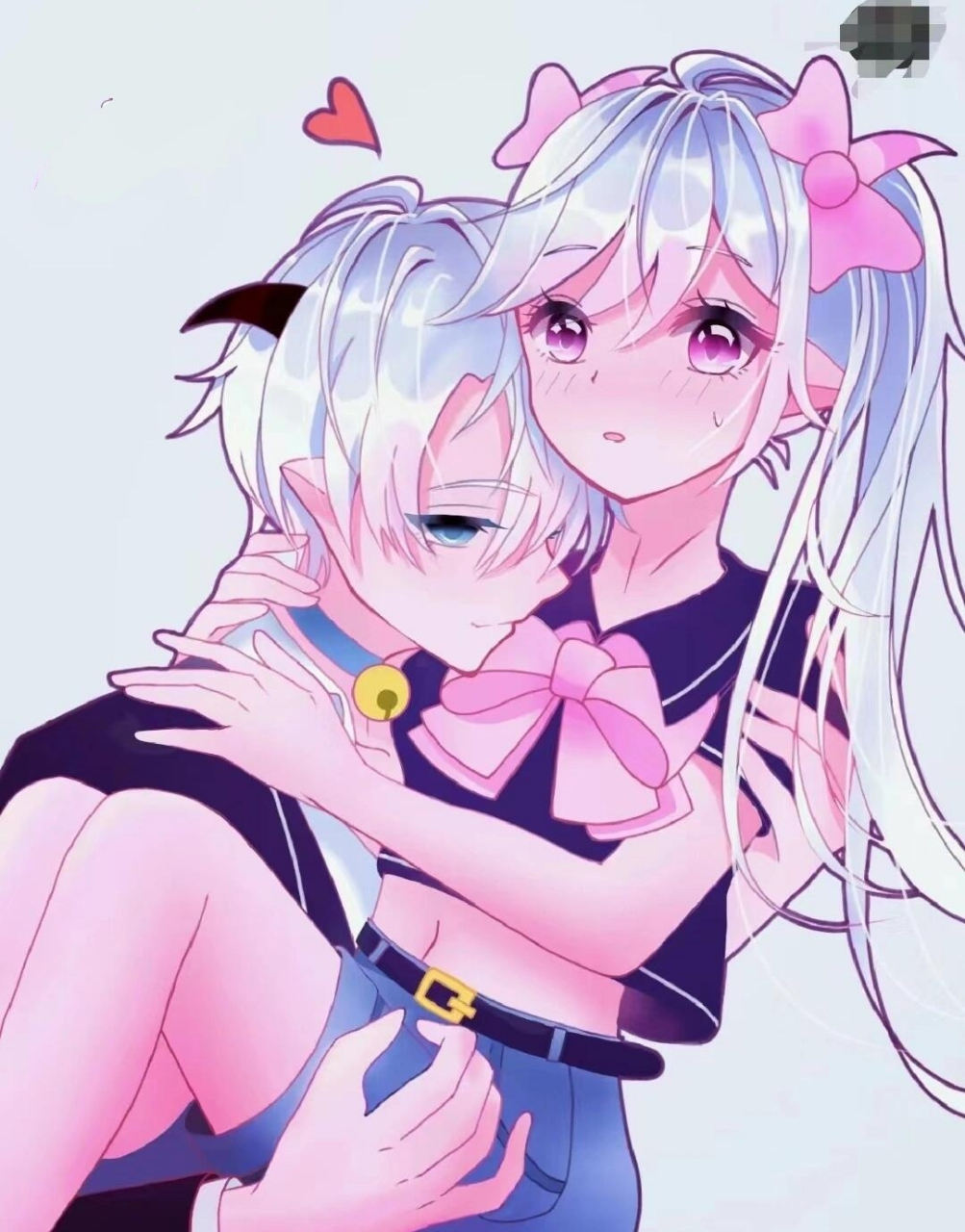 晚上·喜羊羊的别墅— 美:(敲门) 喜:(开门) 美:(搂上喜羊羊的肩) )