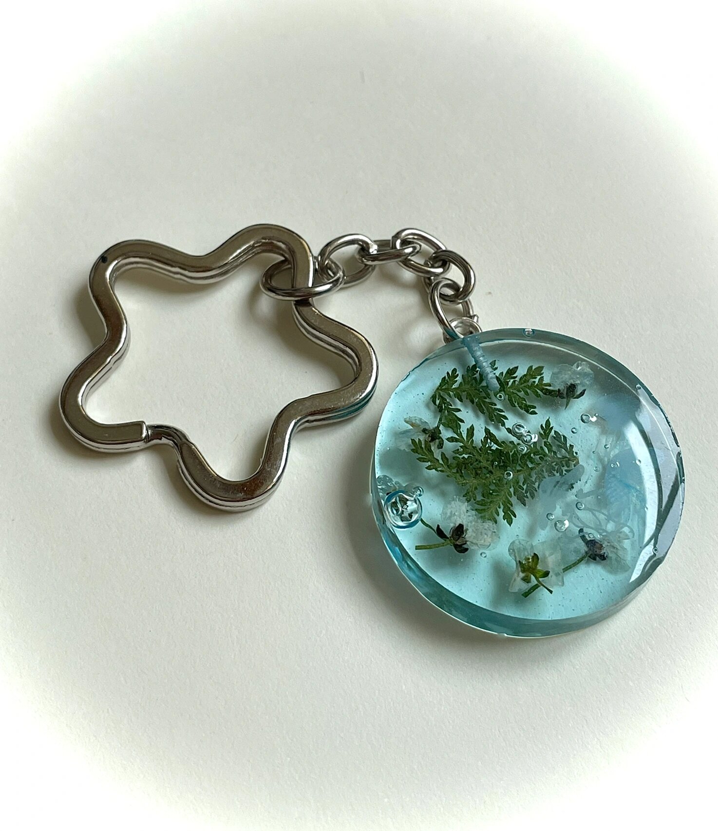 水母游记 01 	 #来自星星的艺术家# #审美# #水母# #滴胶# #滴胶手