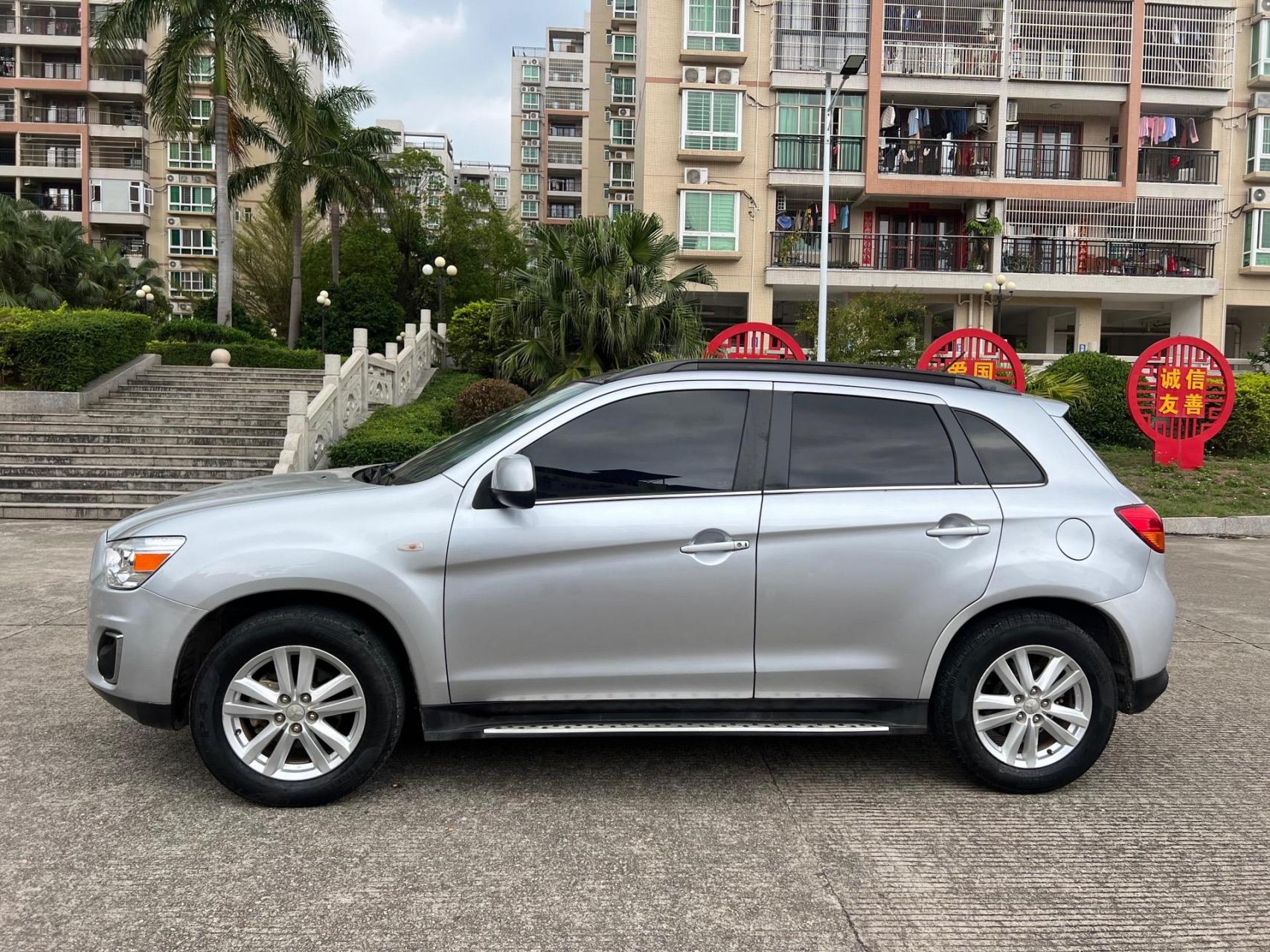 3万多性价比超高四驱suv 新到靓车2013年三菱劲炫自动2.