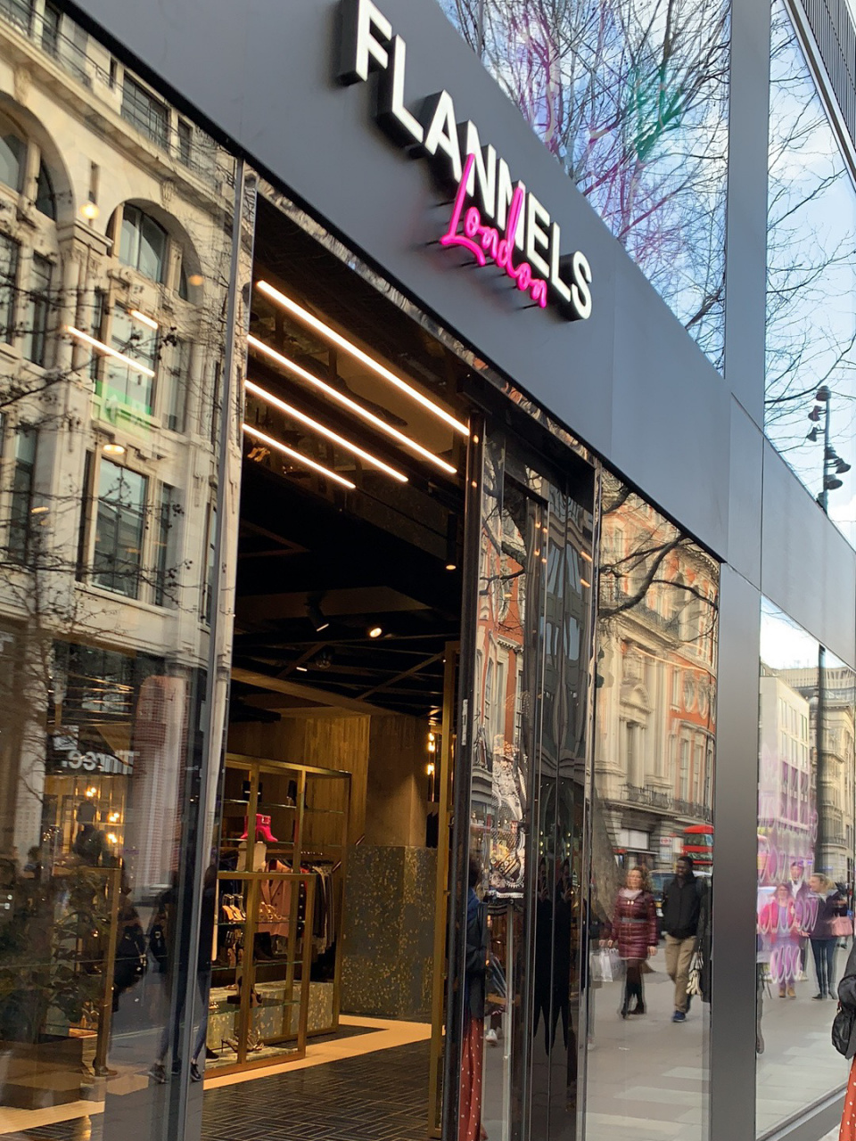 伦敦平价买手店 flannels 不得不说 在英国半年了,去了不同城市的