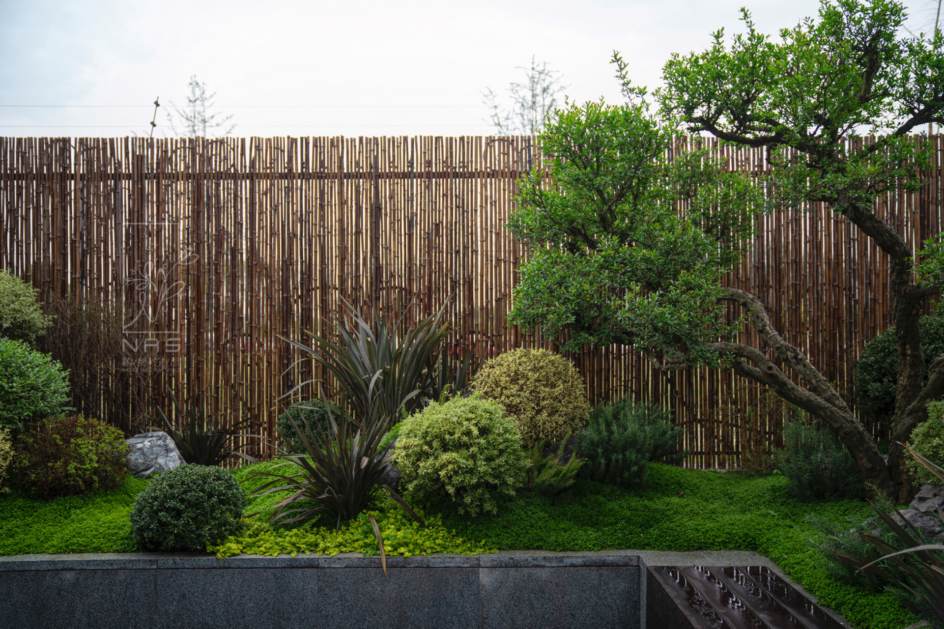 庄重典雅突显品味的中式别墅庭院小花园景观 快1个月没有更新啦.