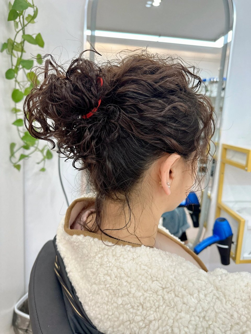 刚烫的   扎起来的发型#丸子头