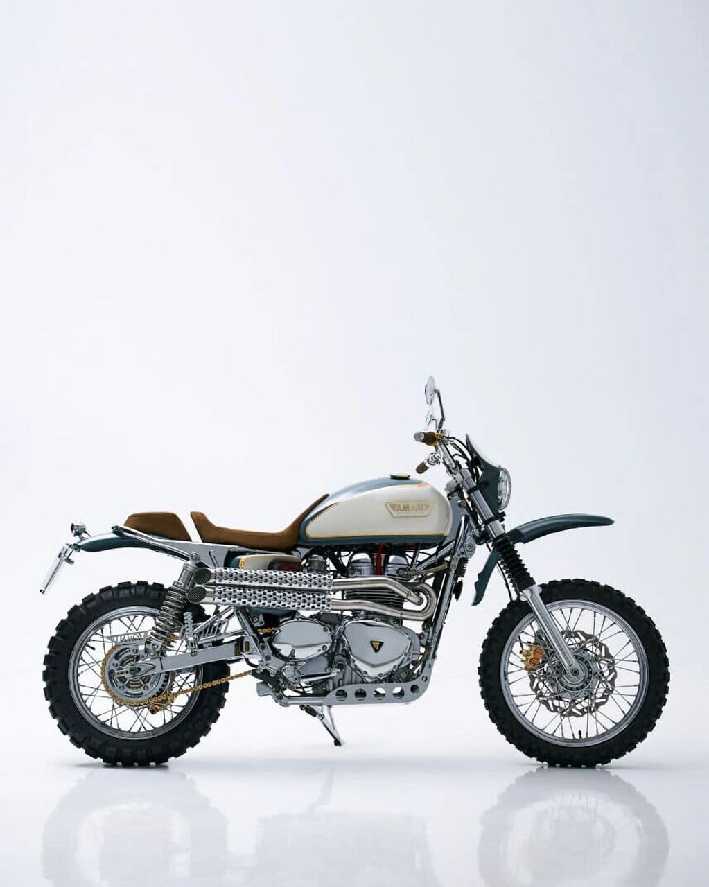 凯旋小攀爬改装案例 给大家强推一个triumph scrambler 900专业定制