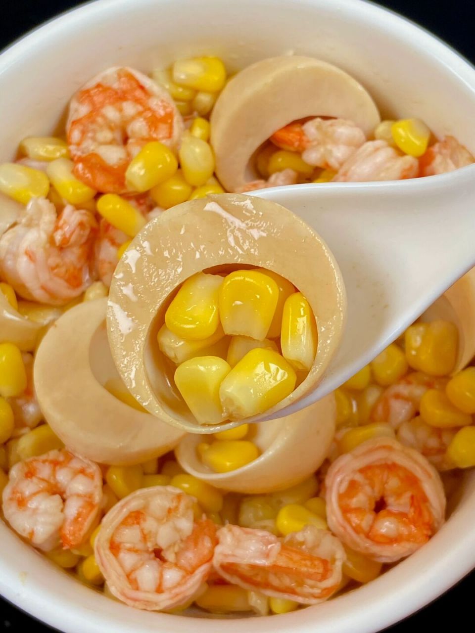 家人们,这碗鸡蛋虾仁拌玉米粒真的嘎嘎好吃!