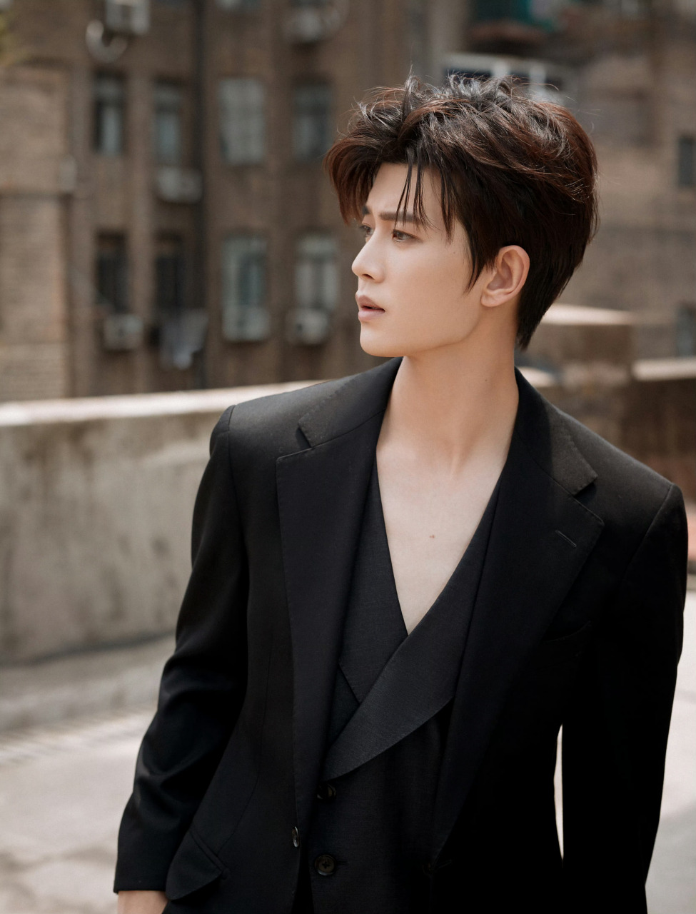 向全世界安利我家爱豆#02#任嘉伦411生日快乐# 一任千面,不惧标签!