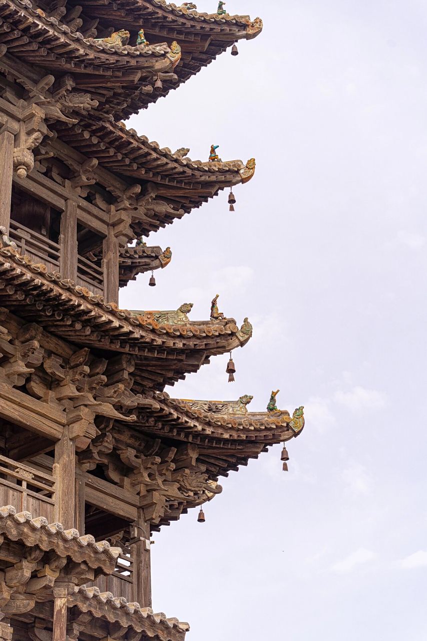 山西古建 |万荣飞云楼 楼体为纯木质结构,所有大小接口,均为榫卯套之