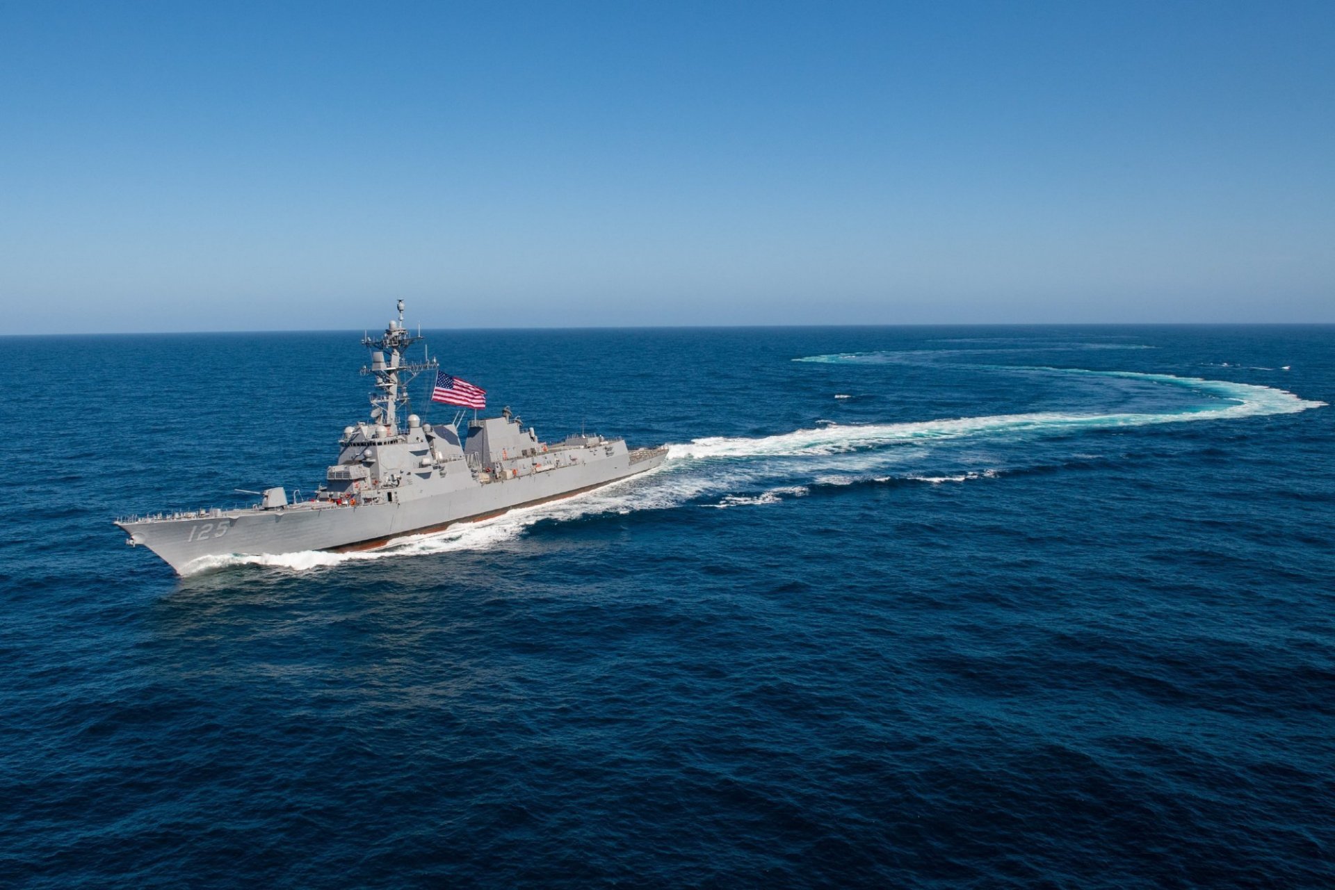 美国首艘阿利·伯克Ⅲ型导弹驱逐舰ddg-125杰克·卢卡斯号完成海试