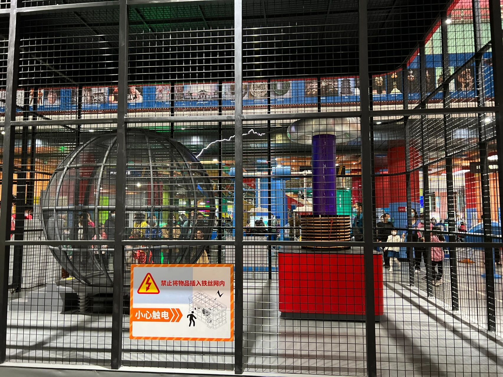 宝藏遛娃地儿   洛阳科技馆打卡 十一冒雨带娃来科技馆玩 洛阳科技馆