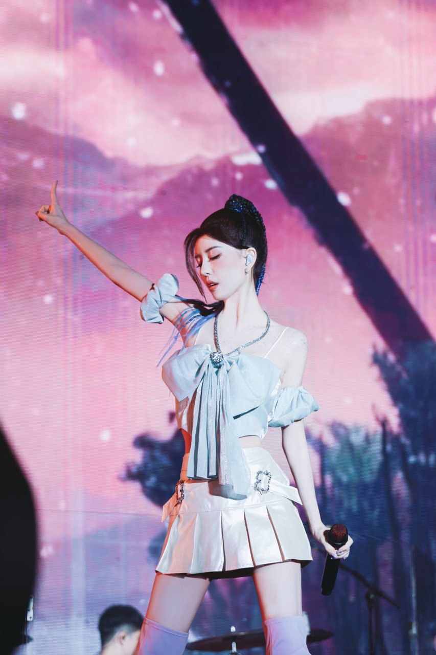 by2与你九别重逢# 与酷勇girl @by2_miko孙涵 的重逢时刻,你的期待值