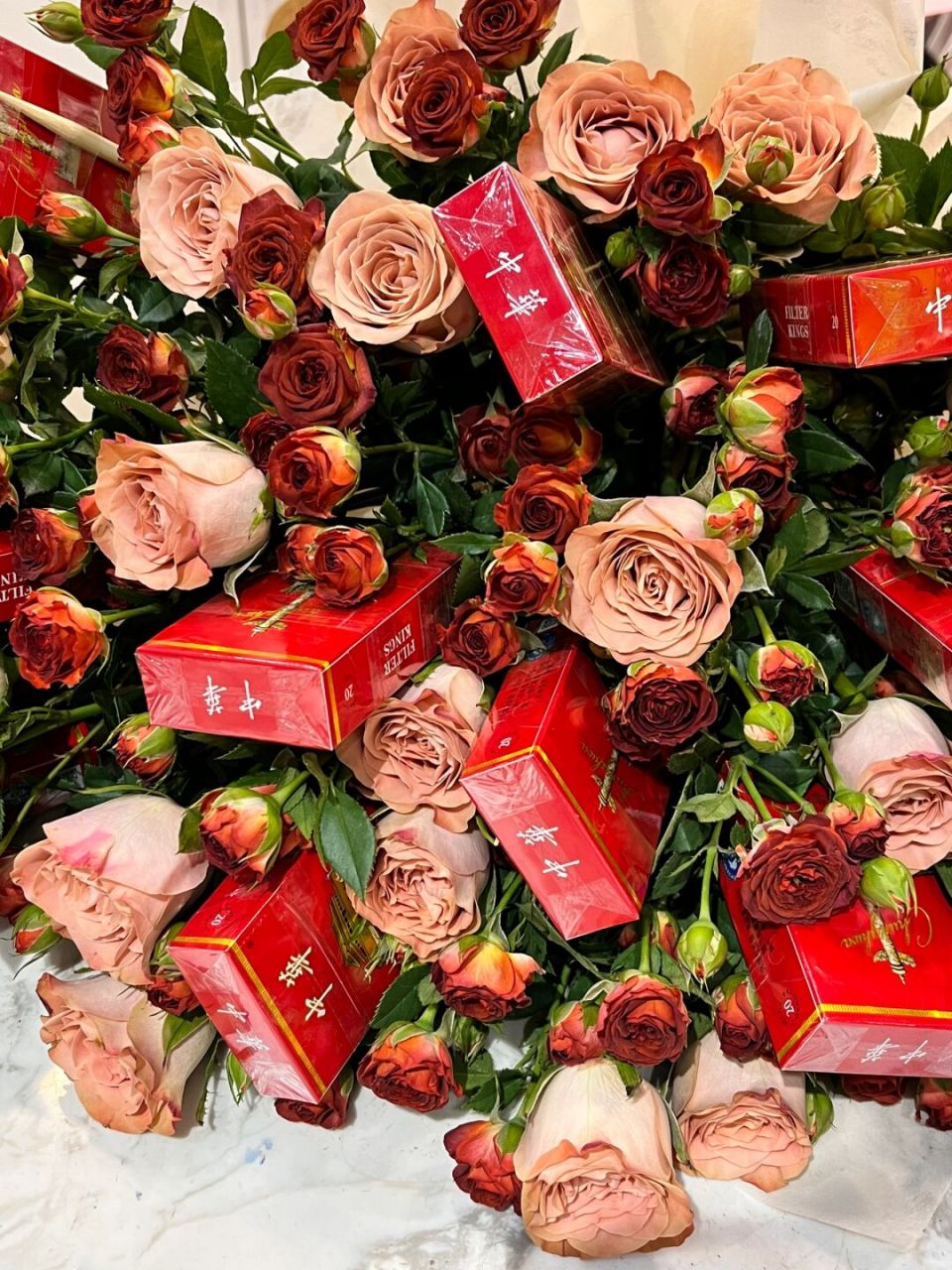 一条华子还不sing #创意花束# #男士花束# #七夕攻略·送礼攻略