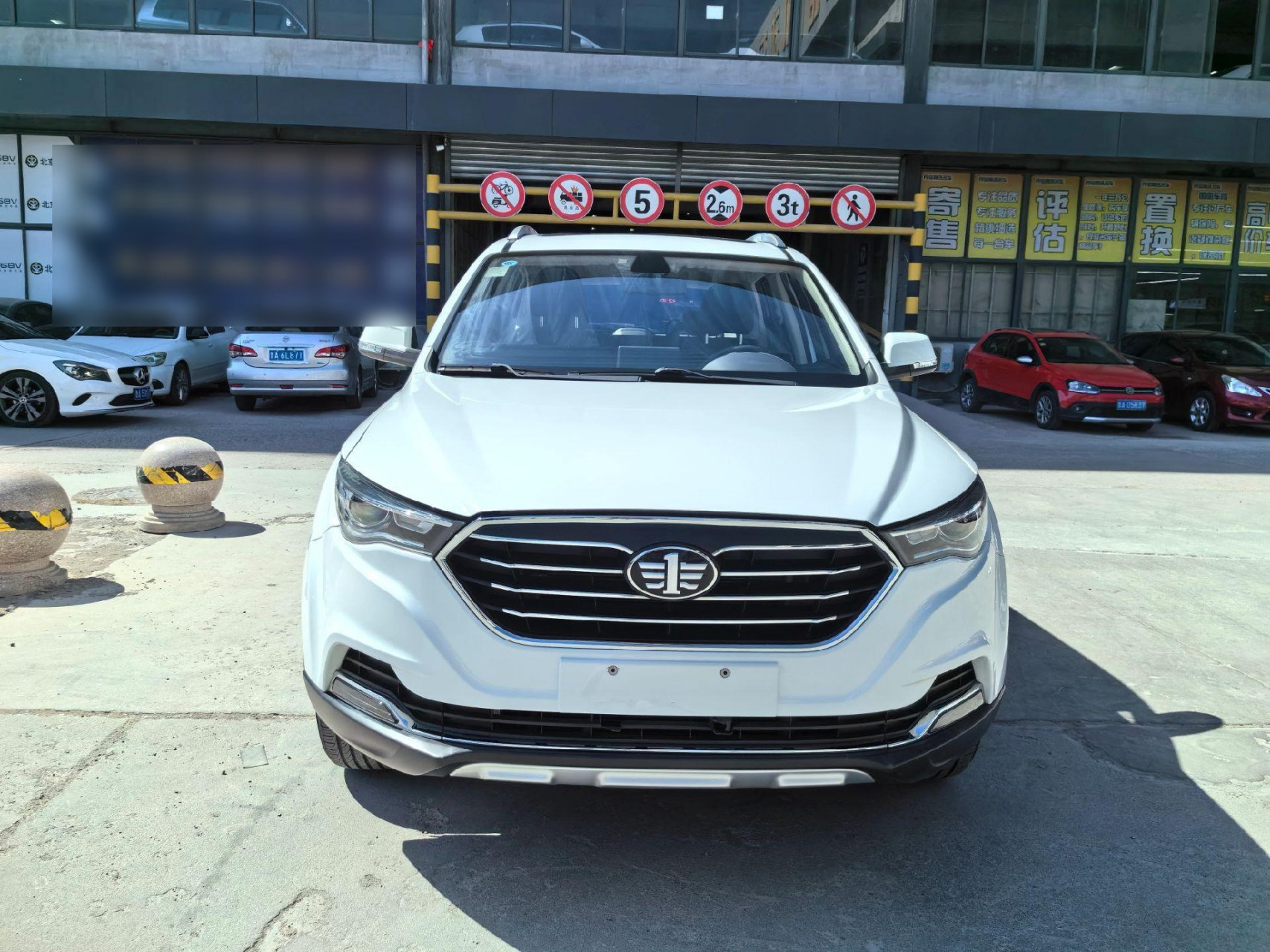 19年上牌奔腾x40自动挡,个人一手车,原版右侧俩门补漆,其他原车漆,实