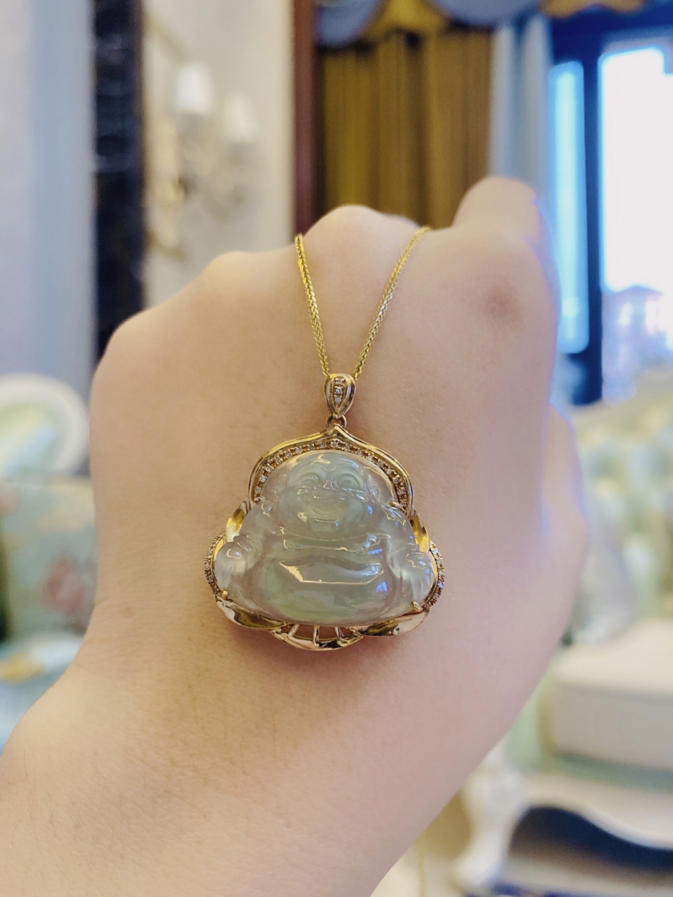 一枚18k金镶嵌翡翠佛公,太漂亮了 大小适中,18k是不会褪色的!