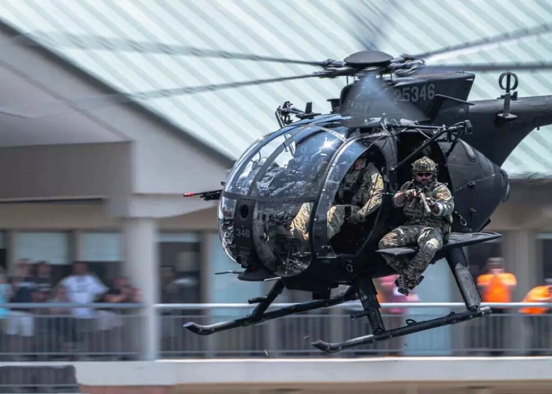 红薯军事# #军迷大作战# #特种部队# #战术小队# #小鸟武装直升机