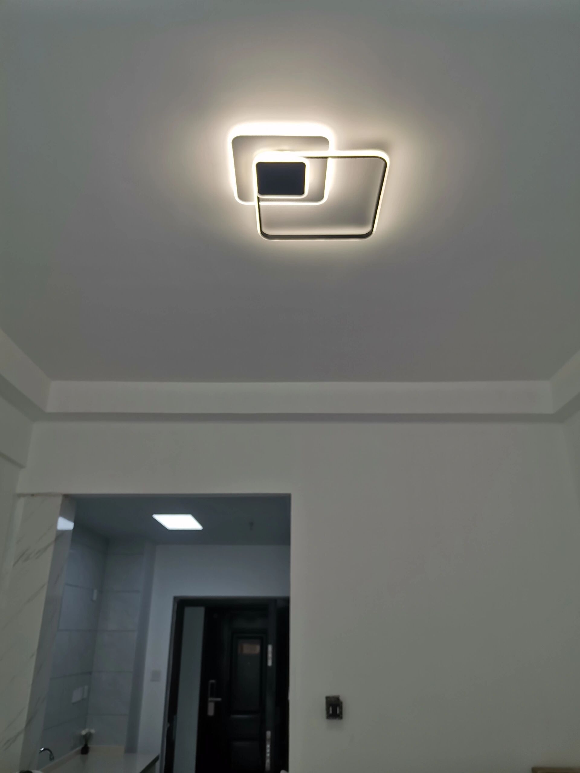 奥普浴霸和友邦浴霸 这两款浴霸是集成吊顶专用,适用于300*300   300*