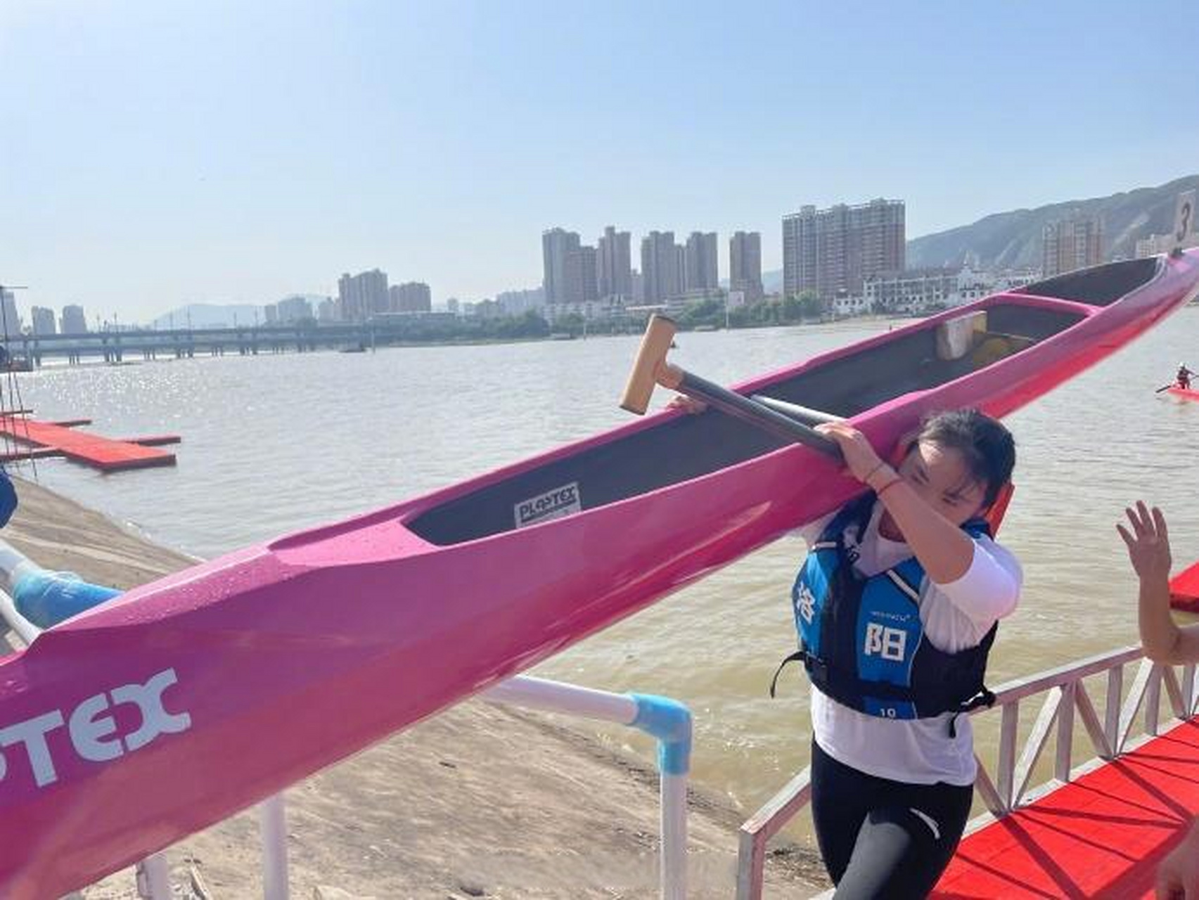 【"睛睬"省运|19岁洛阳姑娘夺得省运会青少年竞技组首枚金牌】家住