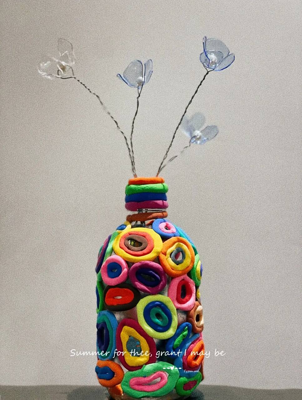 彩泥手工艺术花瓶/饮料瓶废物利用制作花朵 随意的捏彩泥,随意的搭配