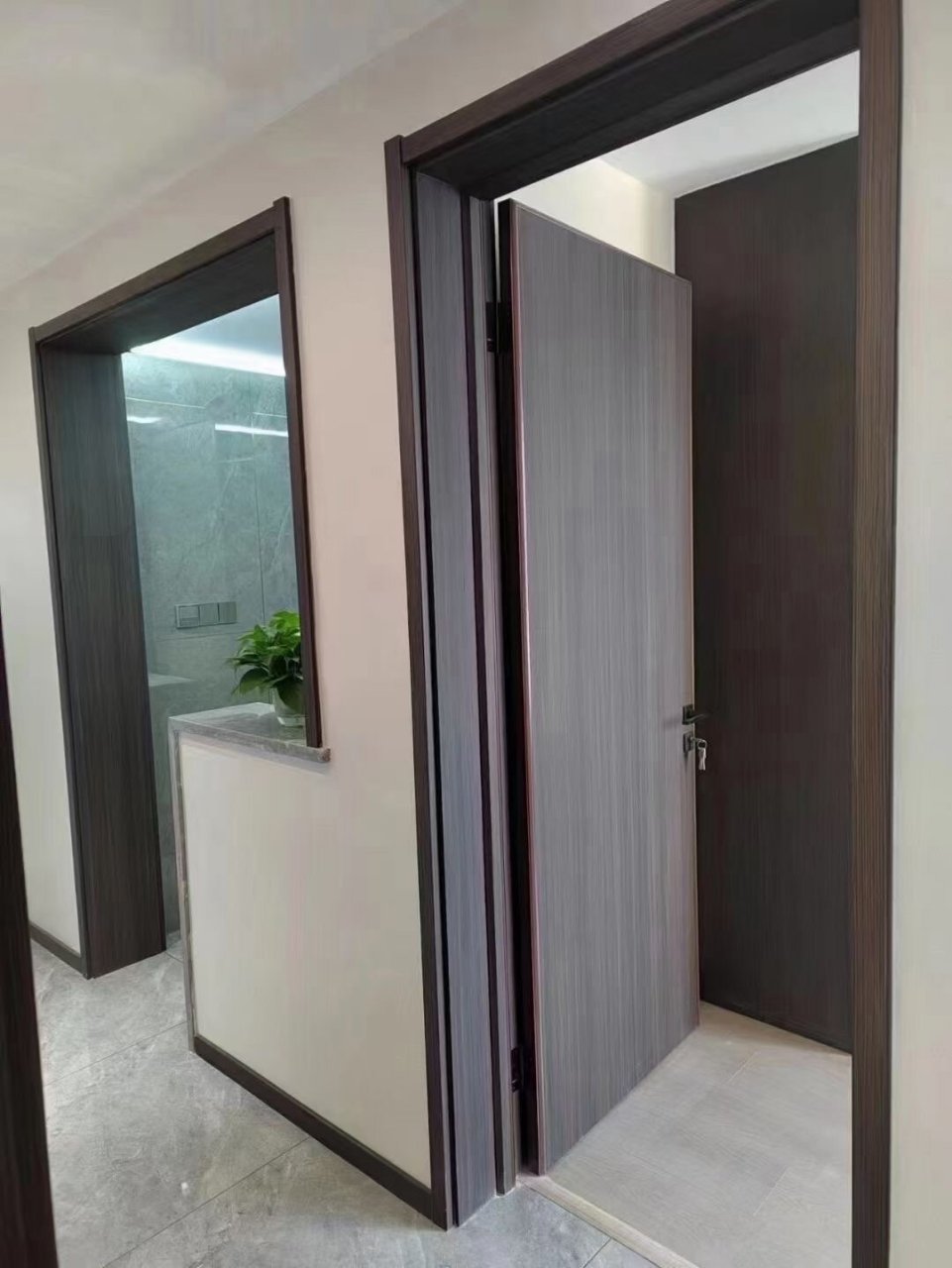 栗咖色tata木门 栗咖色tata木门安装实图,低调奢华有内涵,适合各种