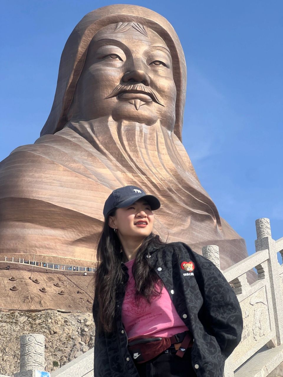 乌海旅游 | 打卡27层楼高的成吉思汗像          99甘德尔山,主峰