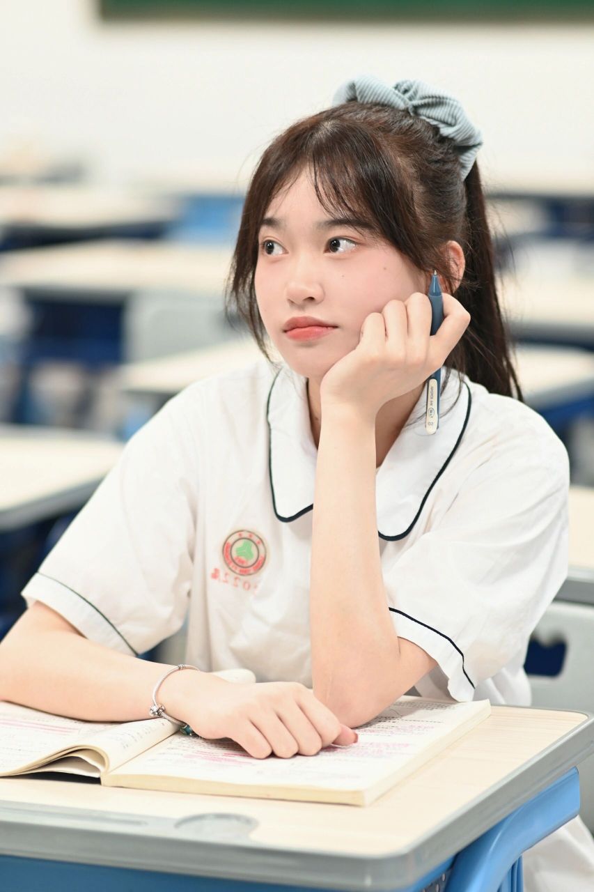 龙岩一中的夏 毕业了还是很想念很想念一中,新华都实验楼慈勤体育场.