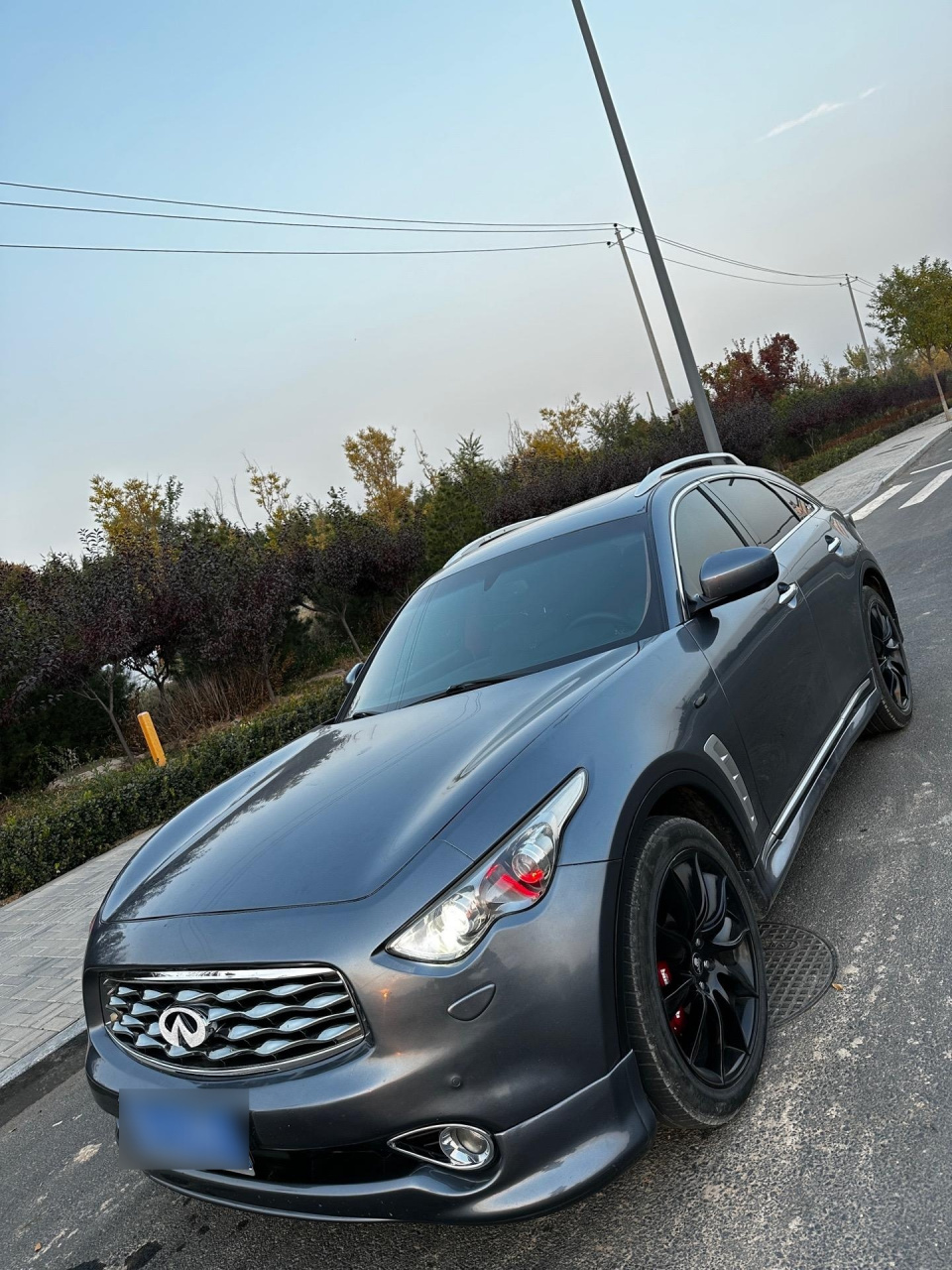 2009年英菲尼迪fx35 指导价80.