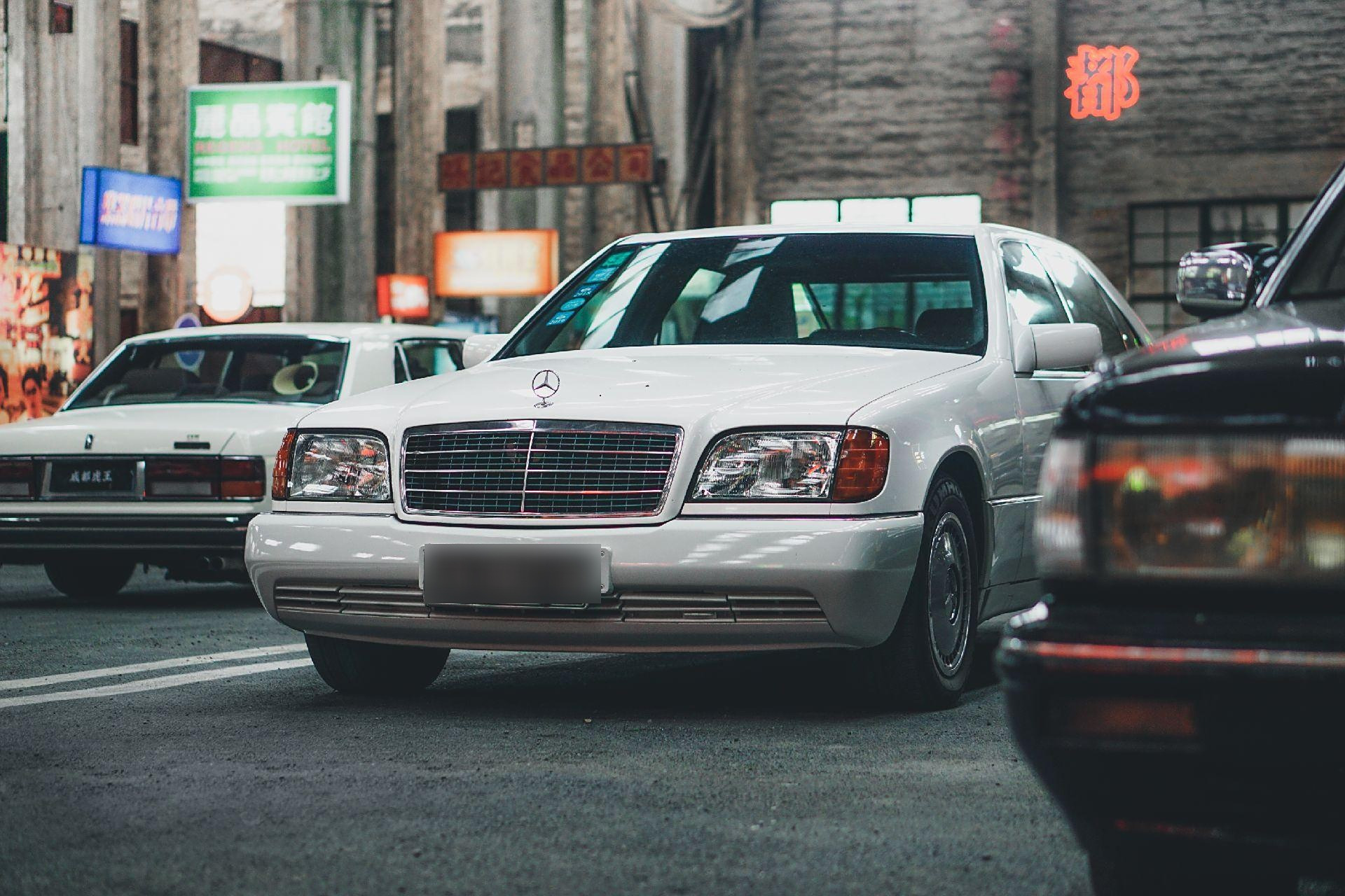 92虎头奔.汽车摄影 虎头奔w140 普尔曼s1000 低趴姿态 黑牌