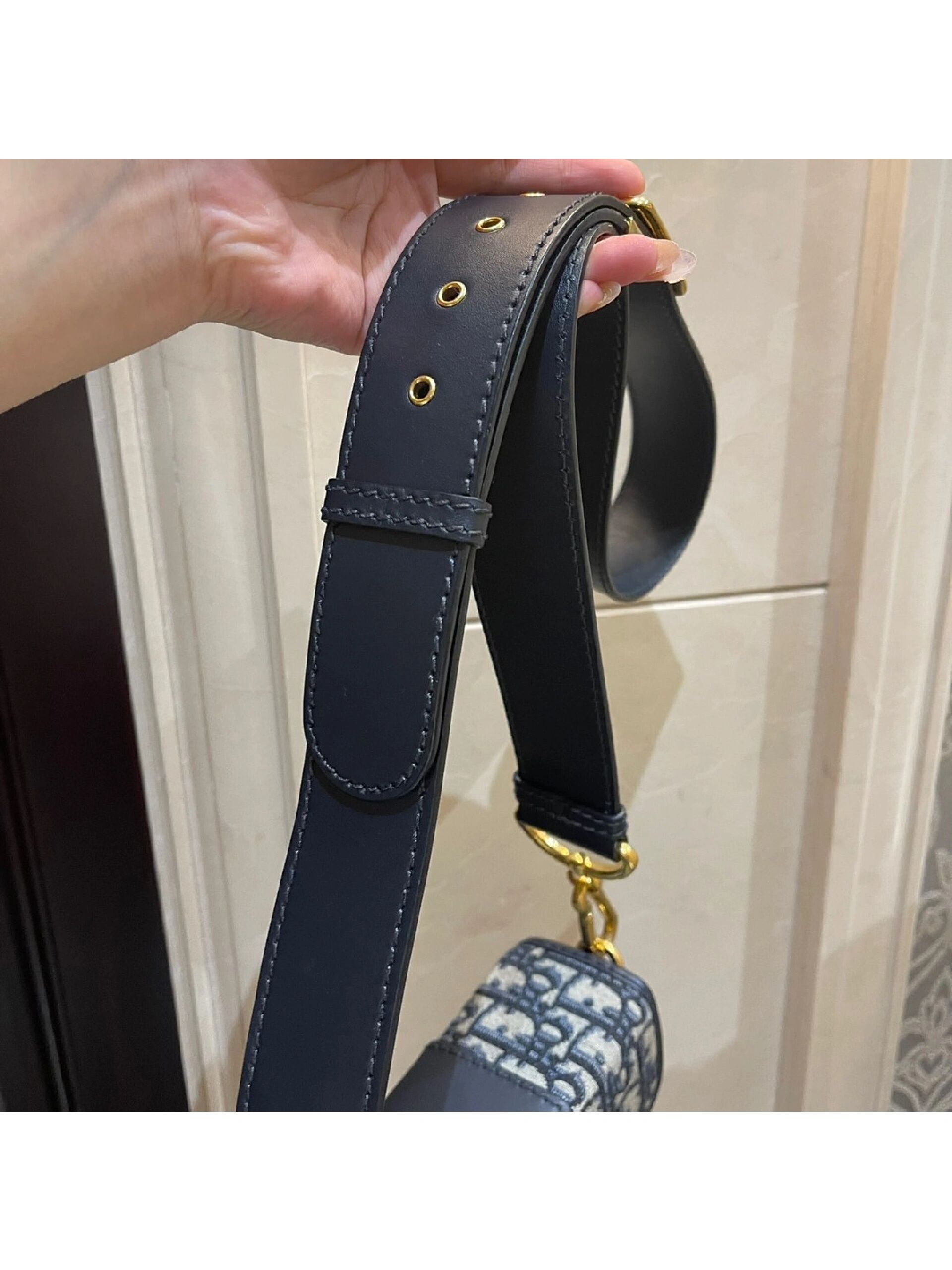 包包上新 dior迪奥蒙田老花盒子box 这只太难买了!