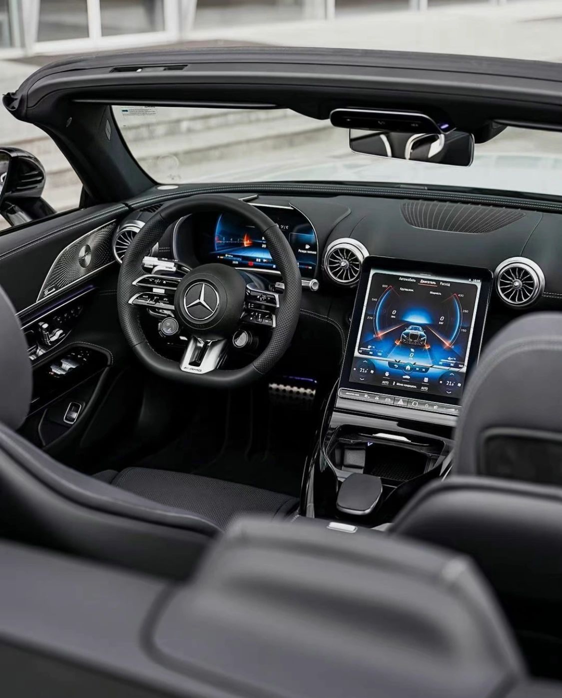 奔驰 amg sl63(敞篷版) 梅赛德斯奔驰  amg  sl63   喜欢嘛兄弟们
