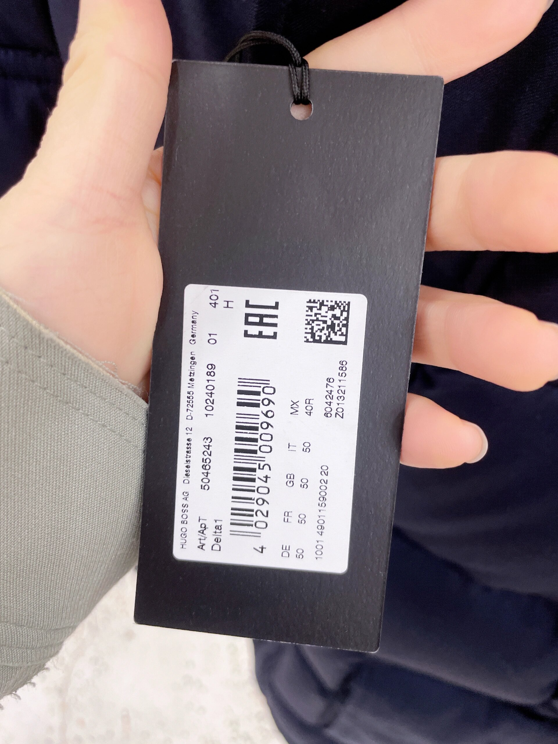 boss男士羽绒服4070得 hugo boss男士羽绒服4070得 官价7400 尺码全