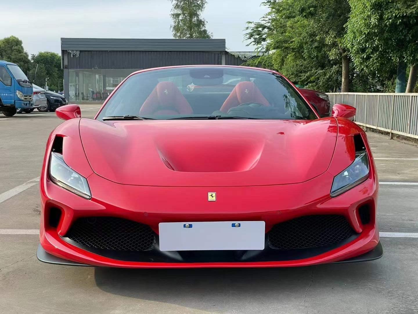 法拉利f8 spider 售价:414万元一口价 上牌日期:2021年3月 车辆车型