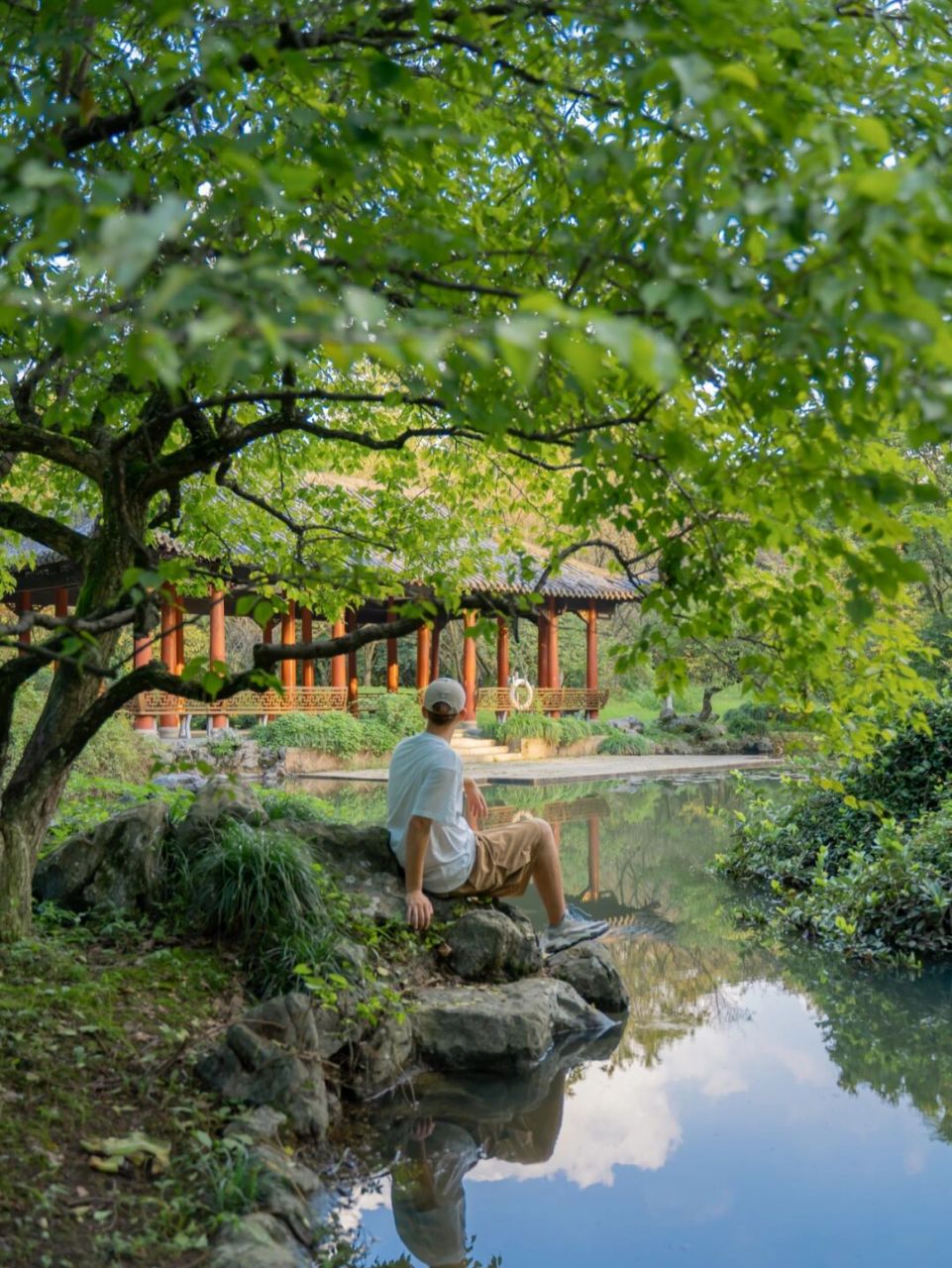 西湖与北山街必不可少 但如想讨一份清净自在,悠闲安逸 那我推荐你来