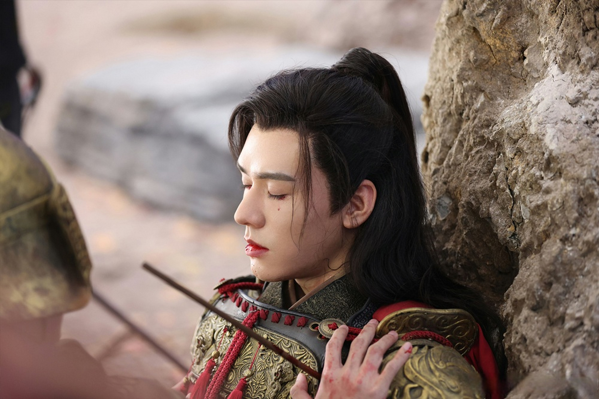 热播古装剧《安乐传》圆满收官,剧集讲述了龚俊饰演的大靖太子韩烨在