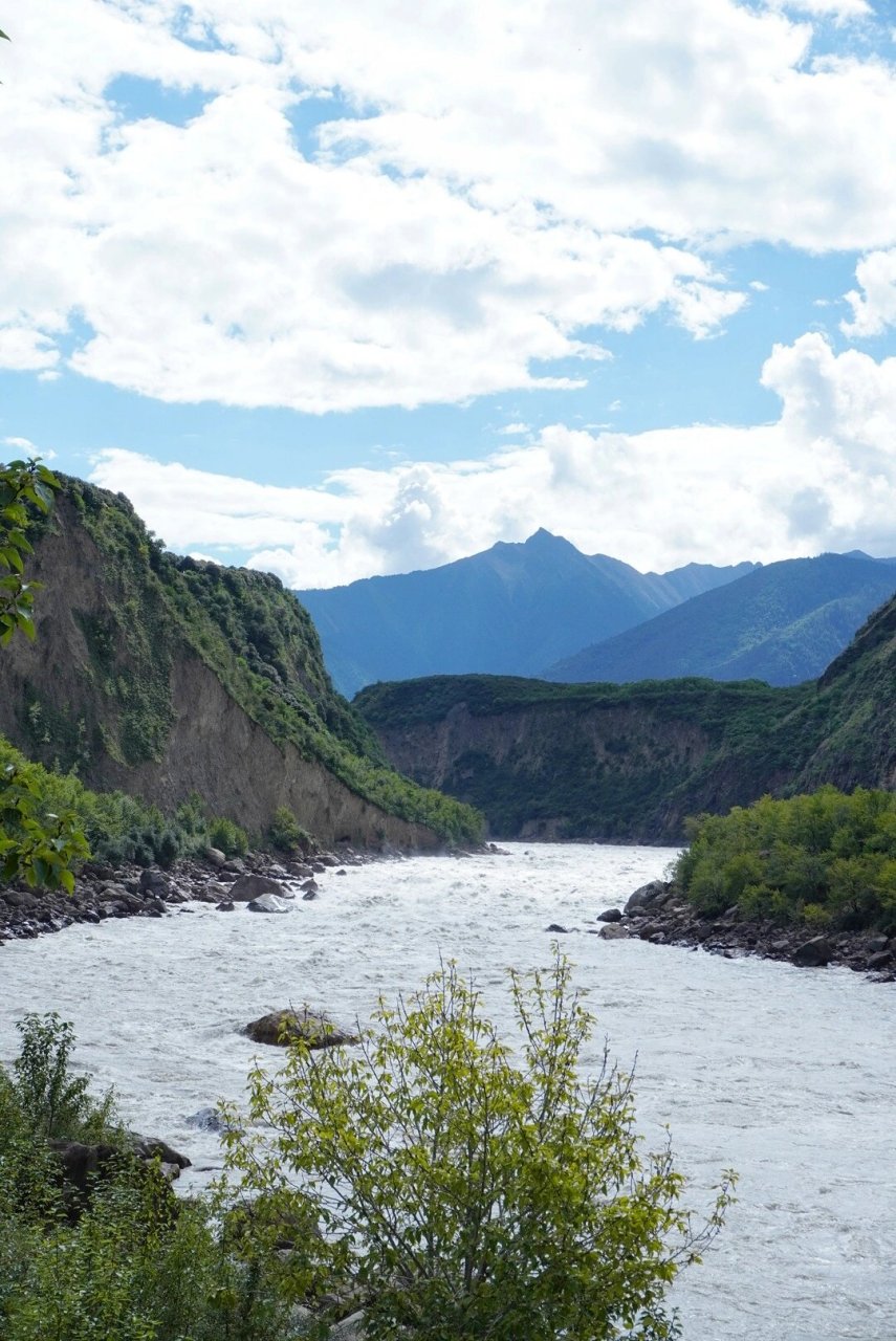 雅鲁藏布江大峡谷|世界最深最长的河流峡谷 📍地址: 林芝米林县派镇