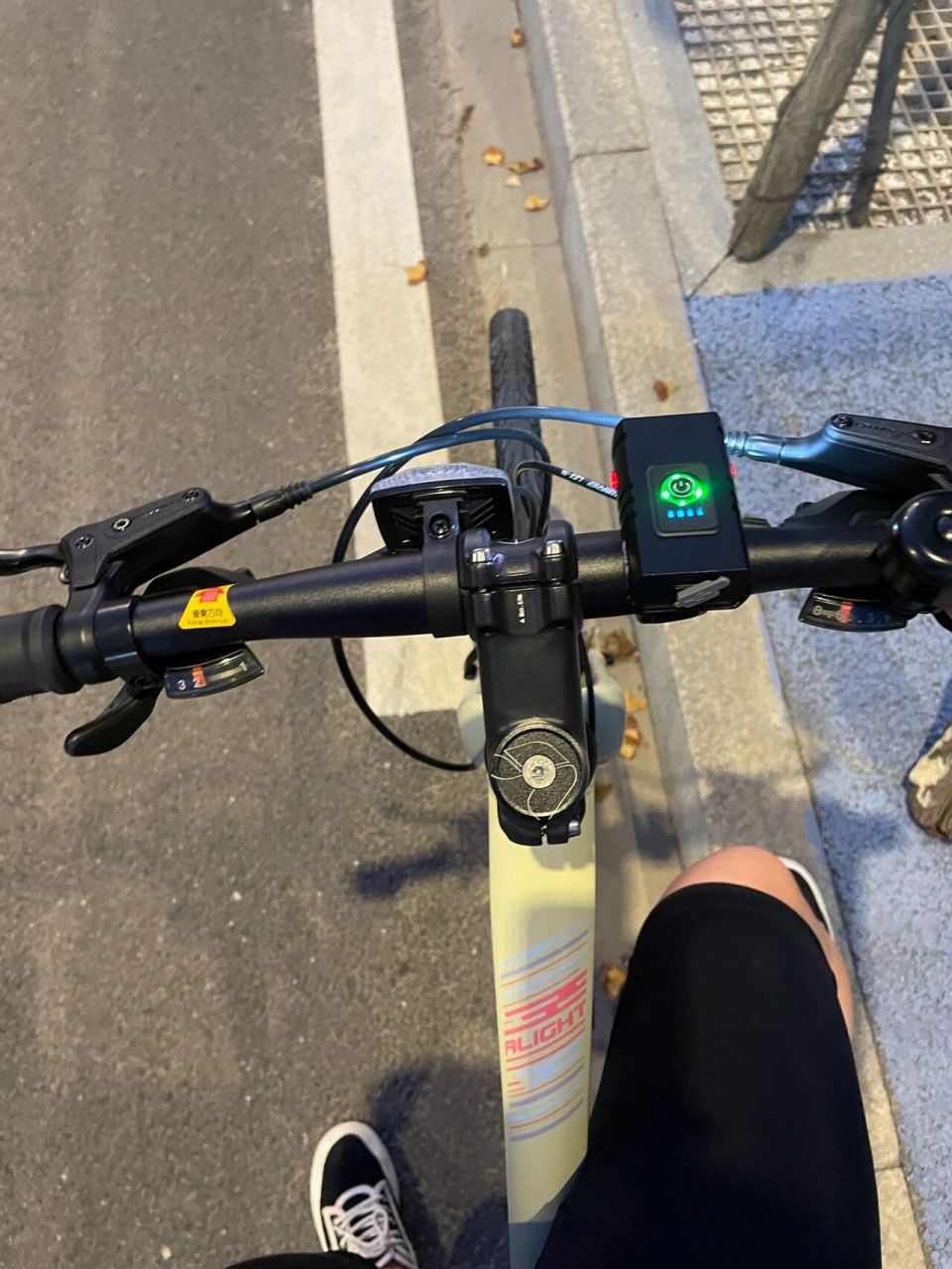 例假,肚子有点痛,还是骑了13公里.