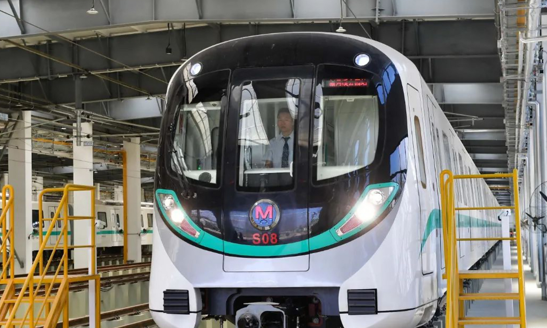 年底开通,武汉地铁19号线列车正式亮相!