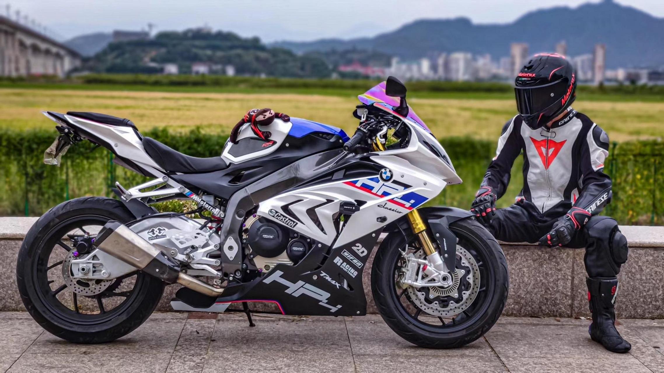 想让你们骑上好车,也请各位神驹粉丝们给我们一点时间,我们想让神驹四