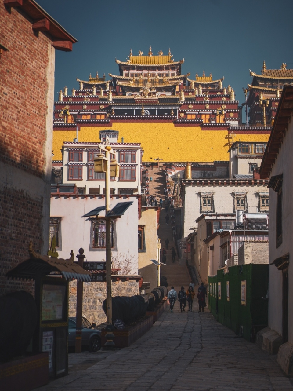 攻略丨藏式建筑艺术绝佳拍摄地丨松赞林寺 #噶丹松赞林寺#位于